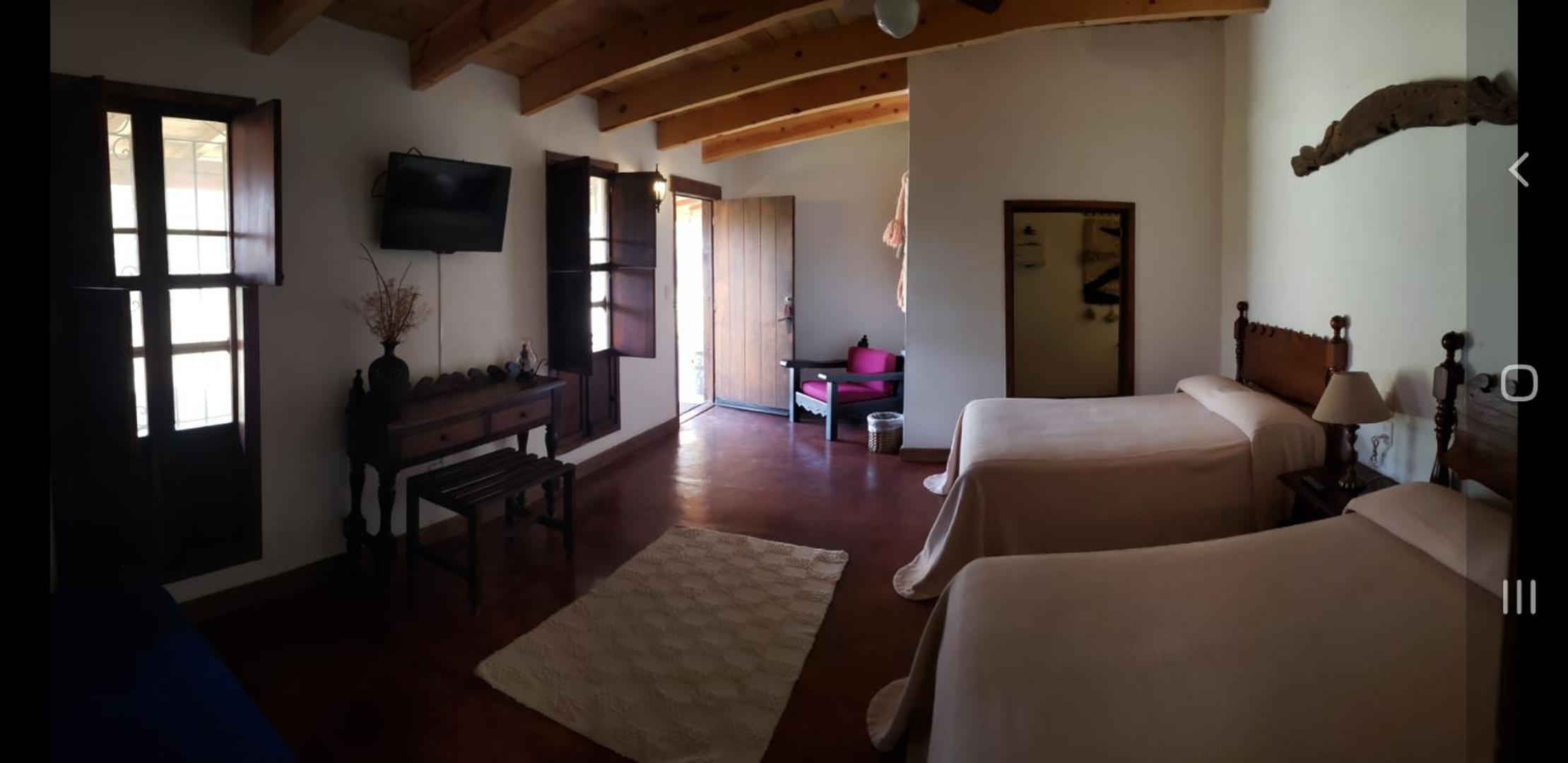 Deluxe Double Room (2 Adults + 1 Child) - Photo 2