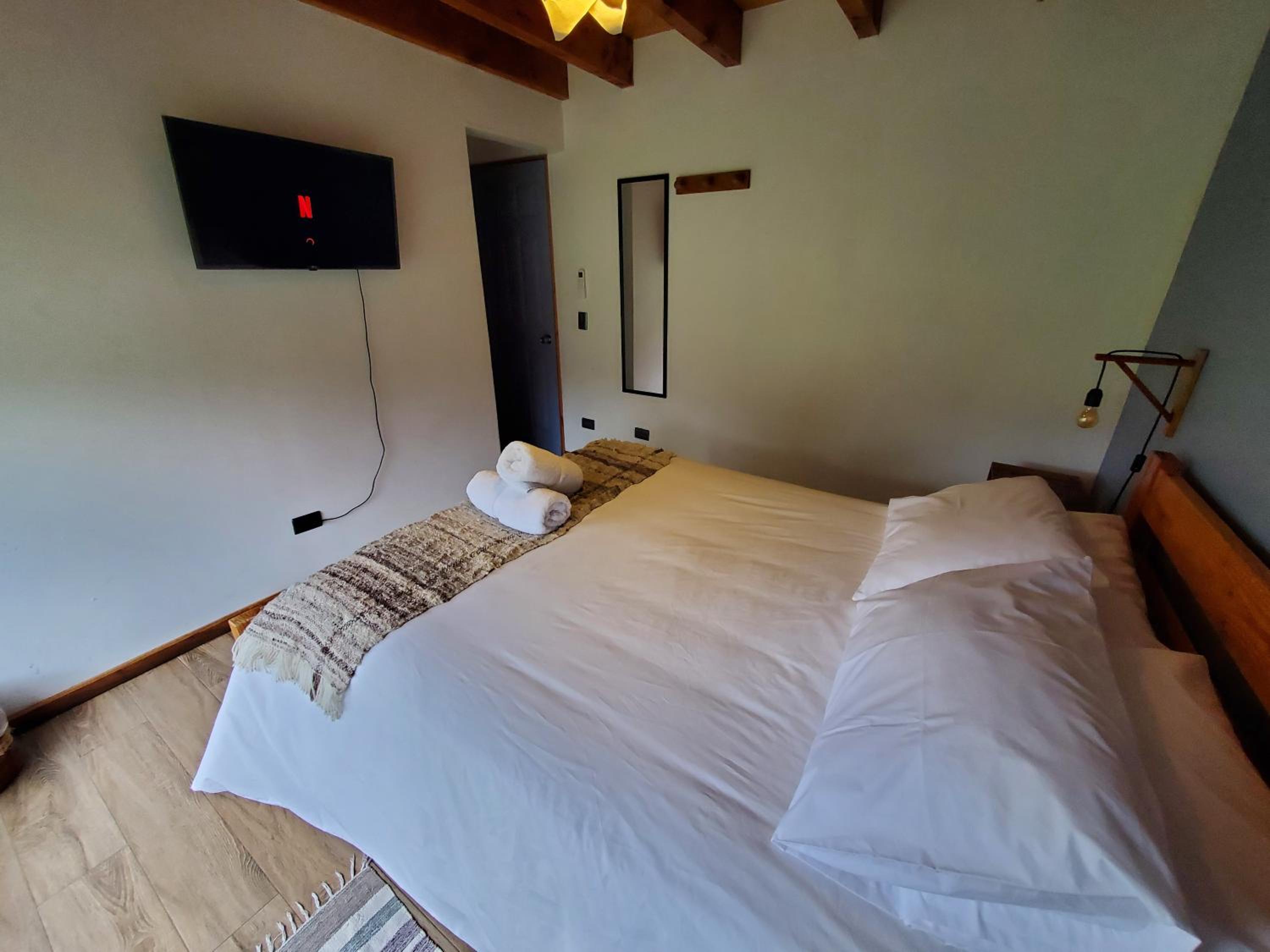 Double Room with Private Bathroom photo 2