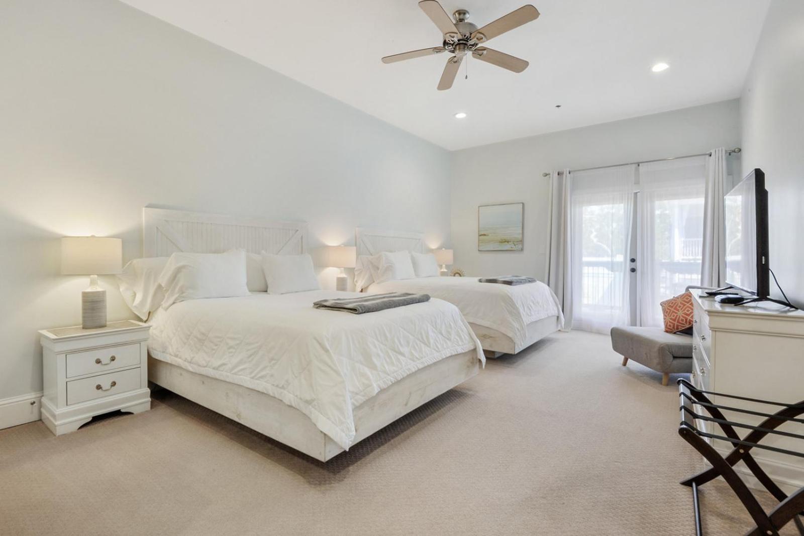 Deluxe Double Room with Balcony and Sea View photo 1