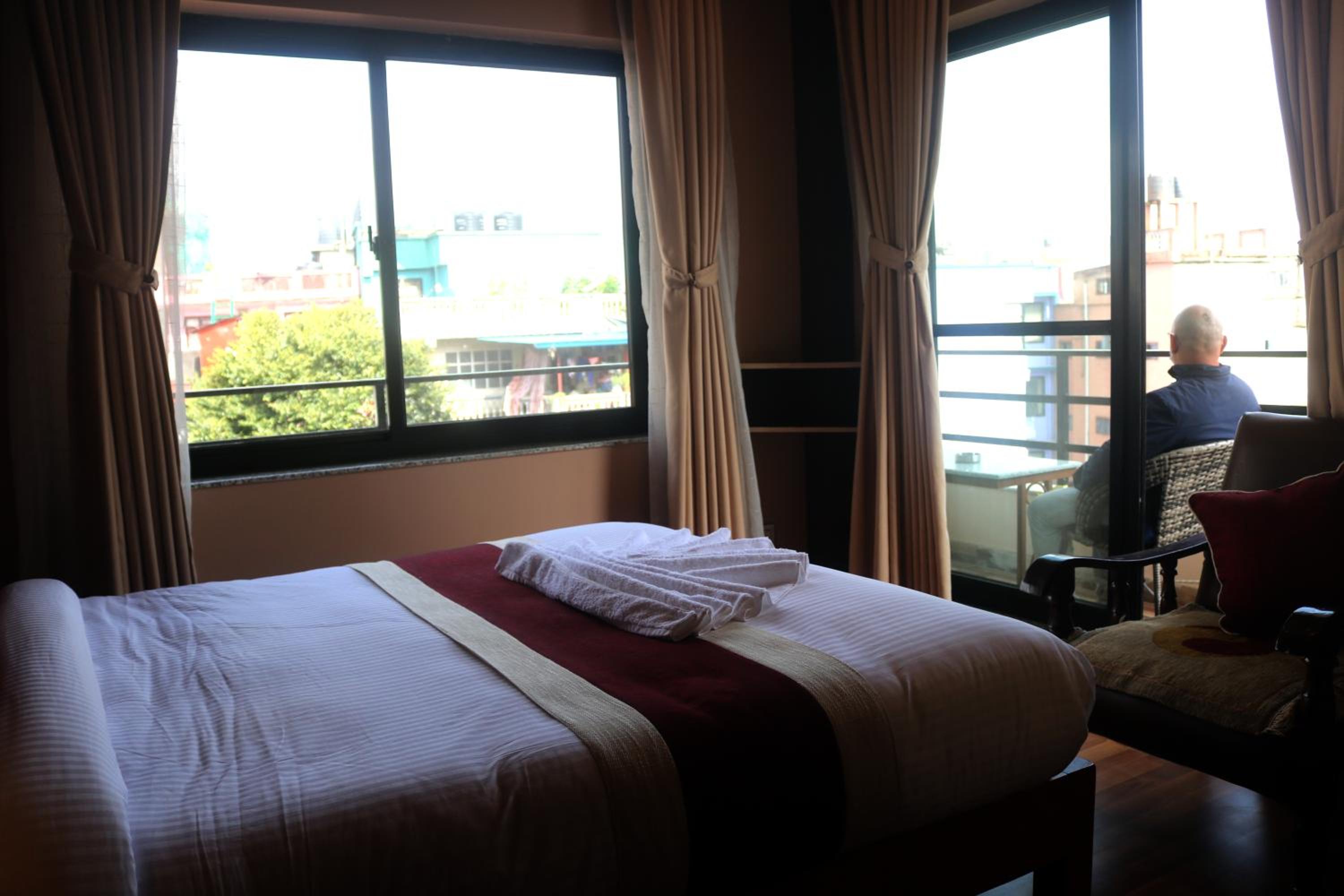 Deluxe Double or Twin Room with Balcony - Photo 4
