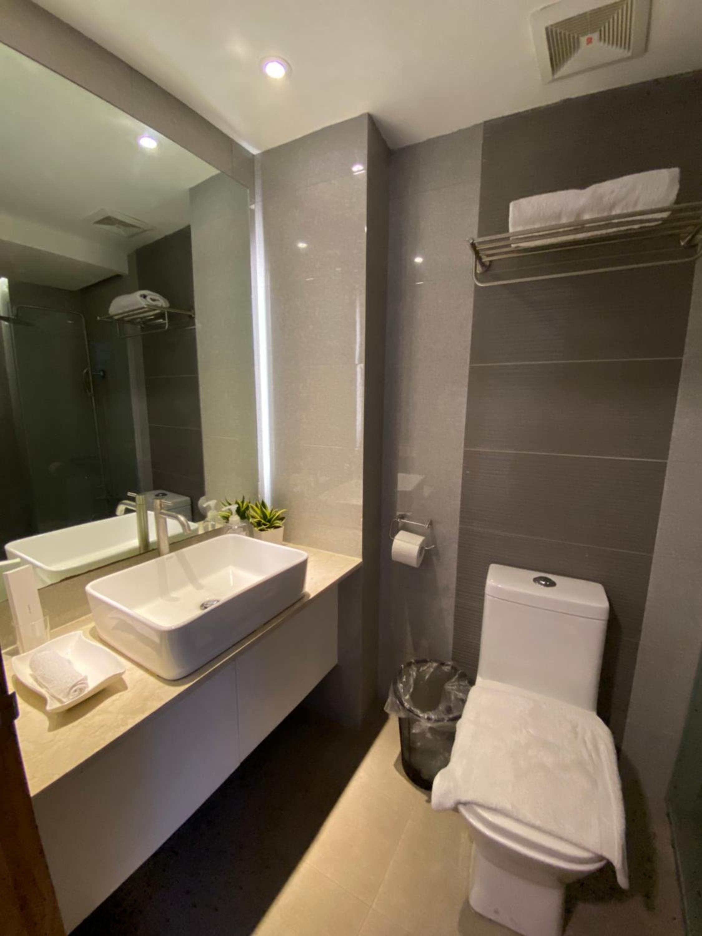 Single Room - Photo 6