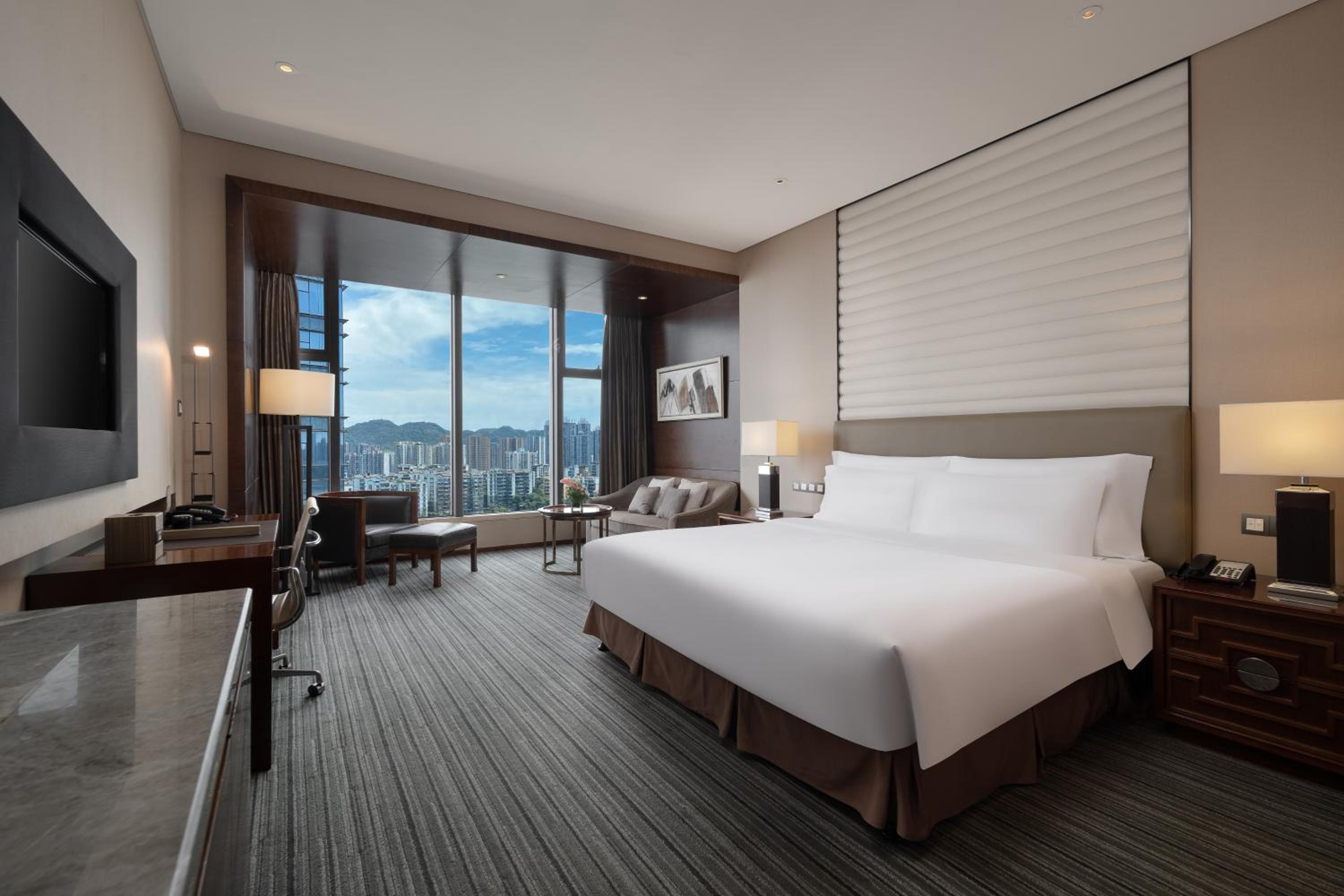 Superior Room with City View - Photo 1