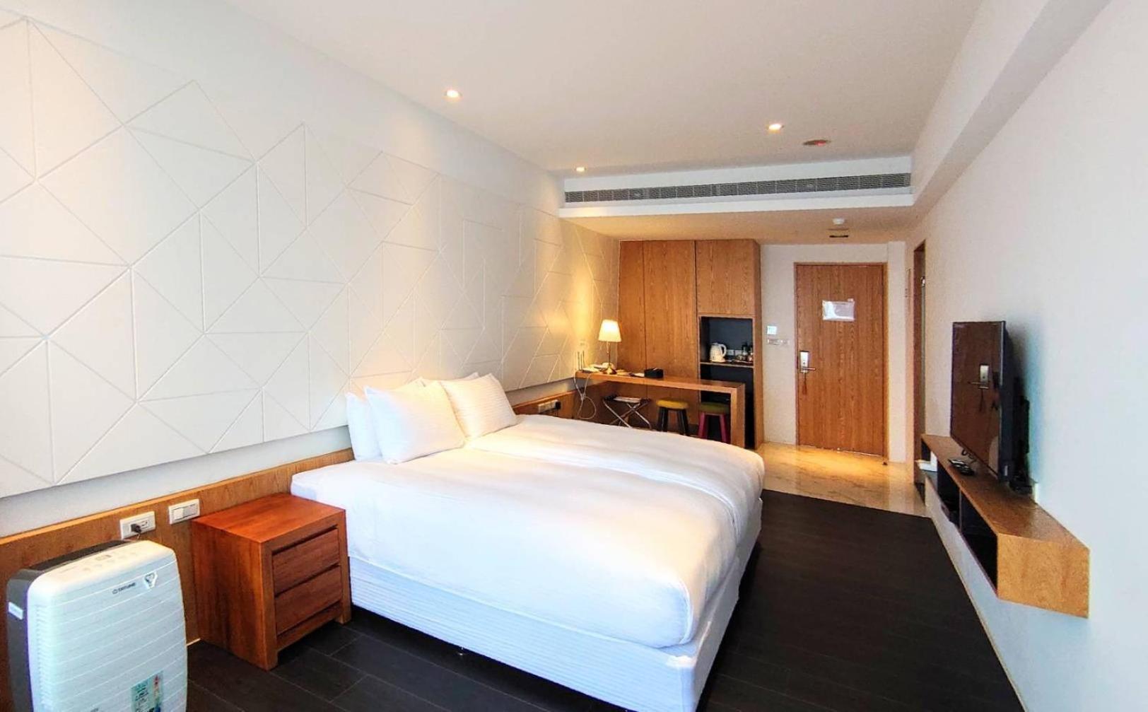 Deluxe Double or Twin Room with Sea View photo 1
