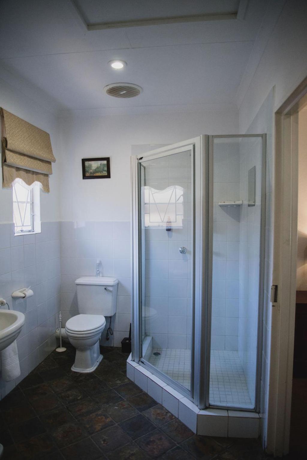 Luxury Twin Room - Photo 3