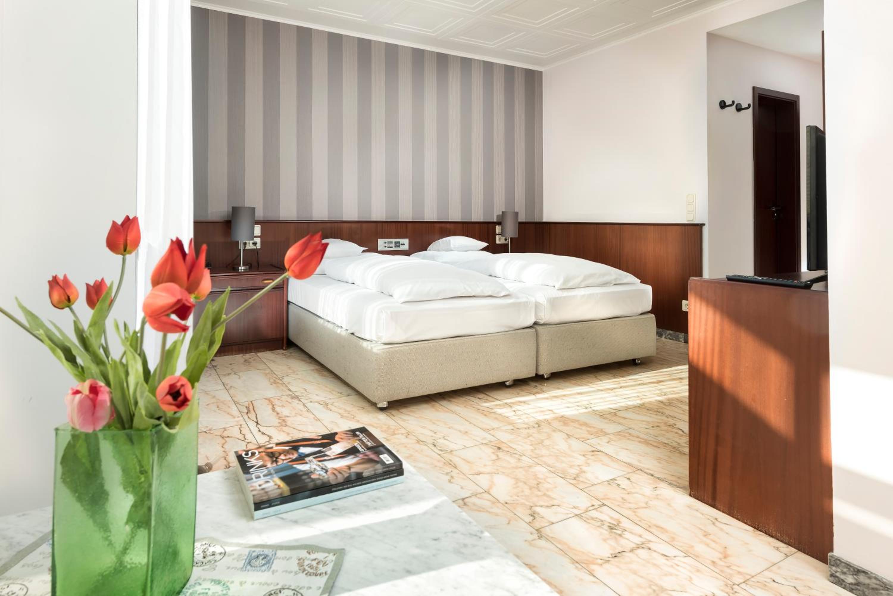 Double or Twin Room - Photo 1