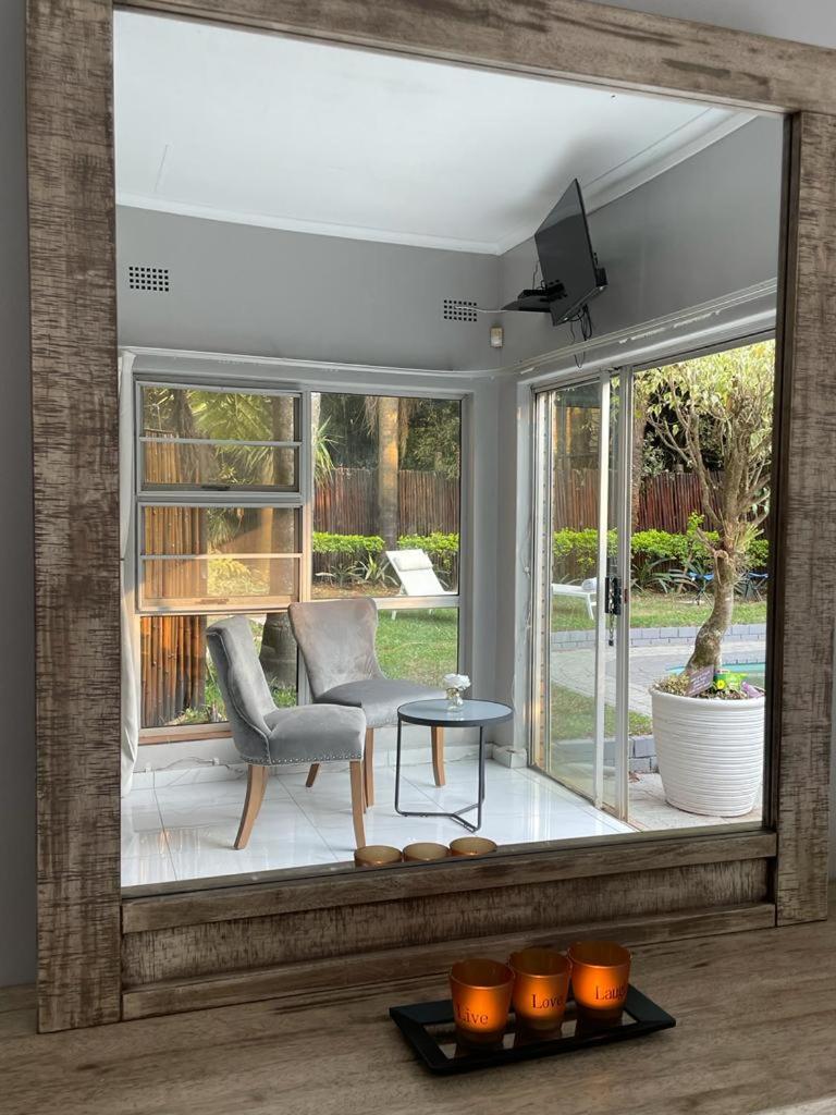 Executive Suite - Photo 14