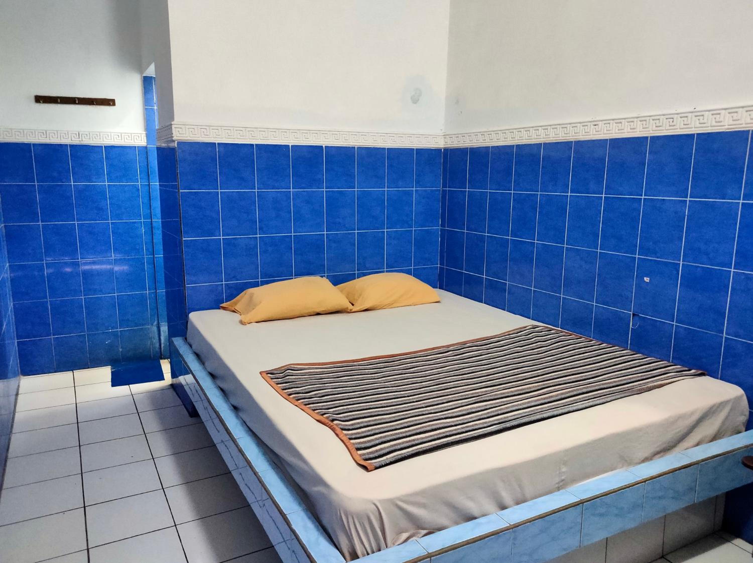 Budget Double Room - Photo 1