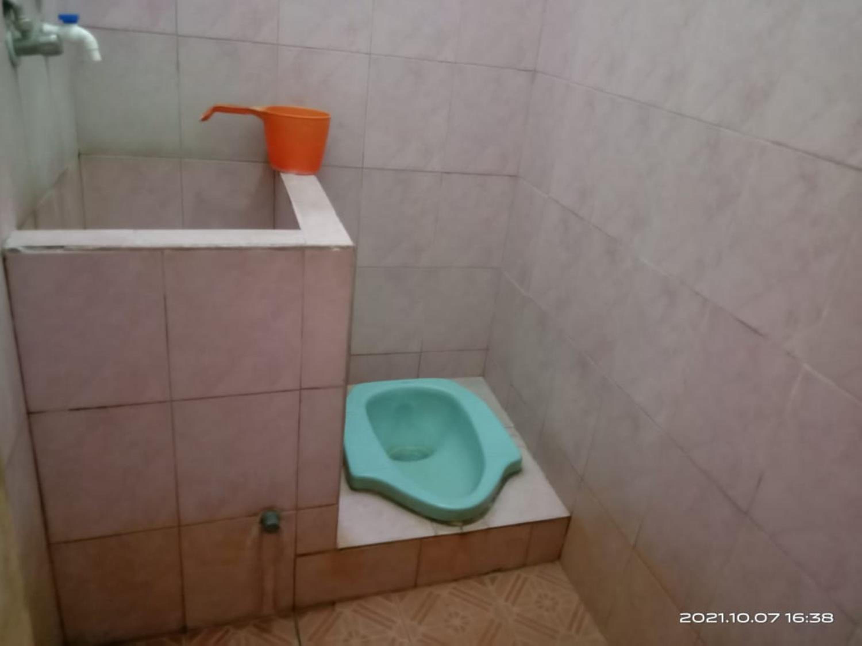 Budget Double Room - Photo 2