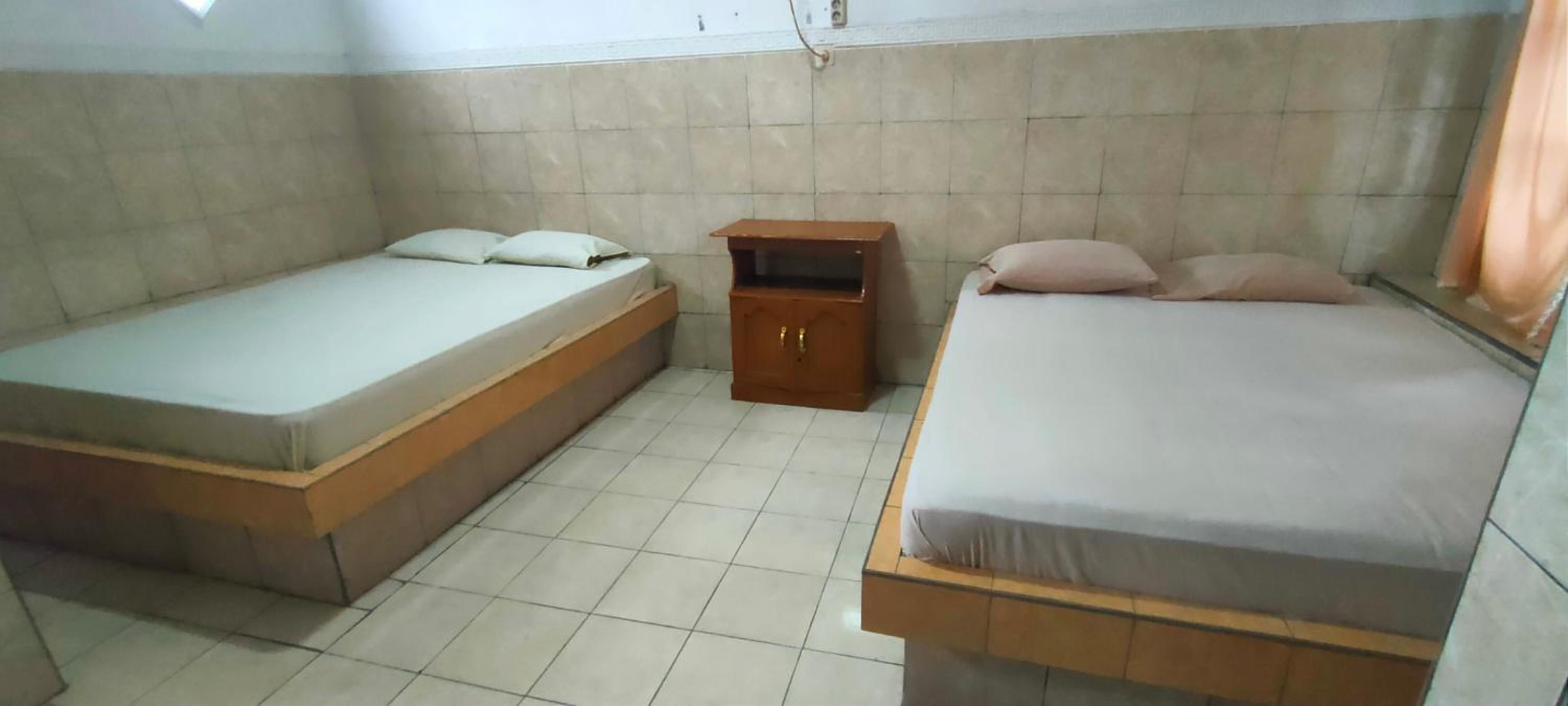 Family Room - Photo 1