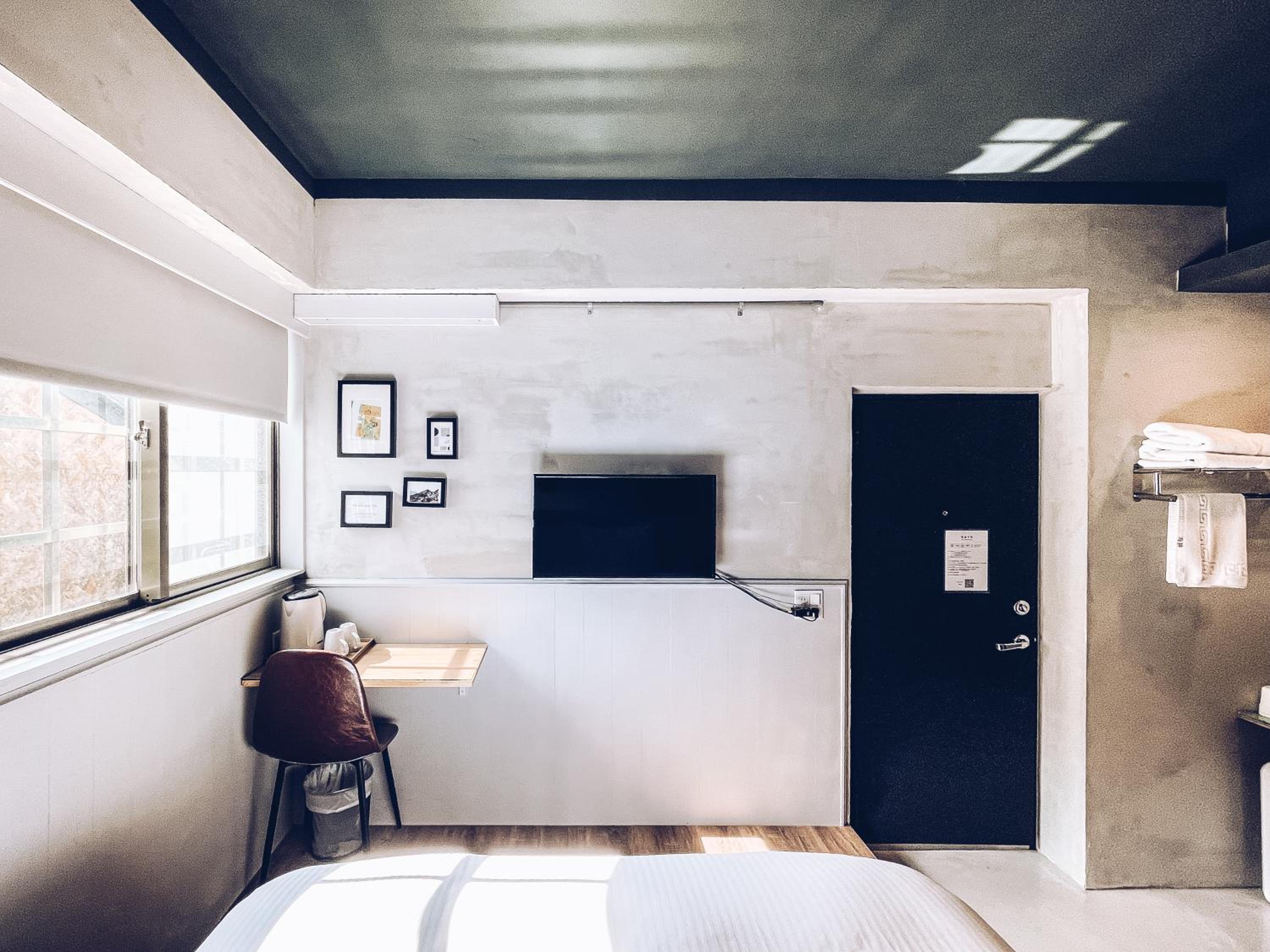Standard Double Room - Photo 6