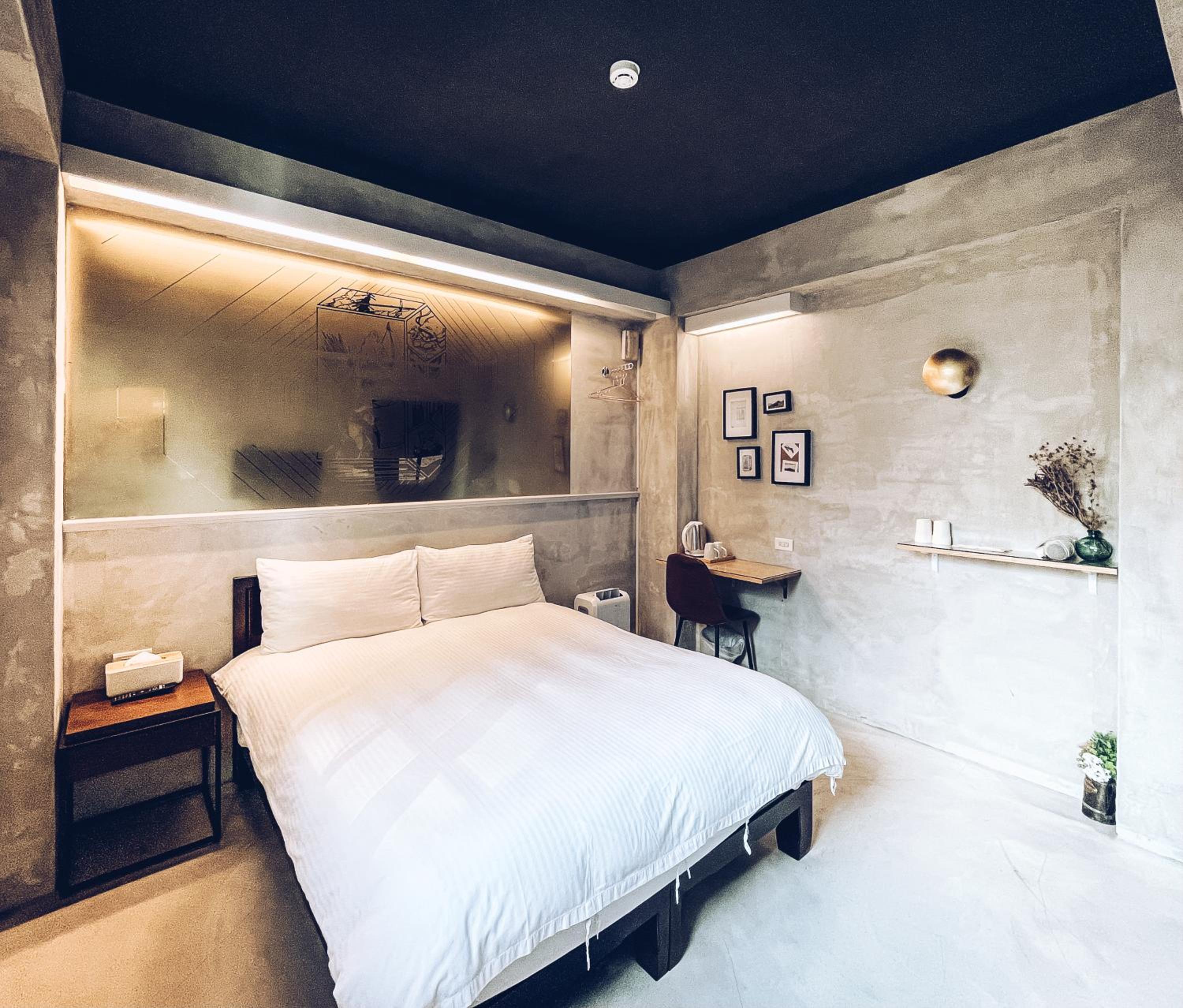 Standard Double Room - Photo 7