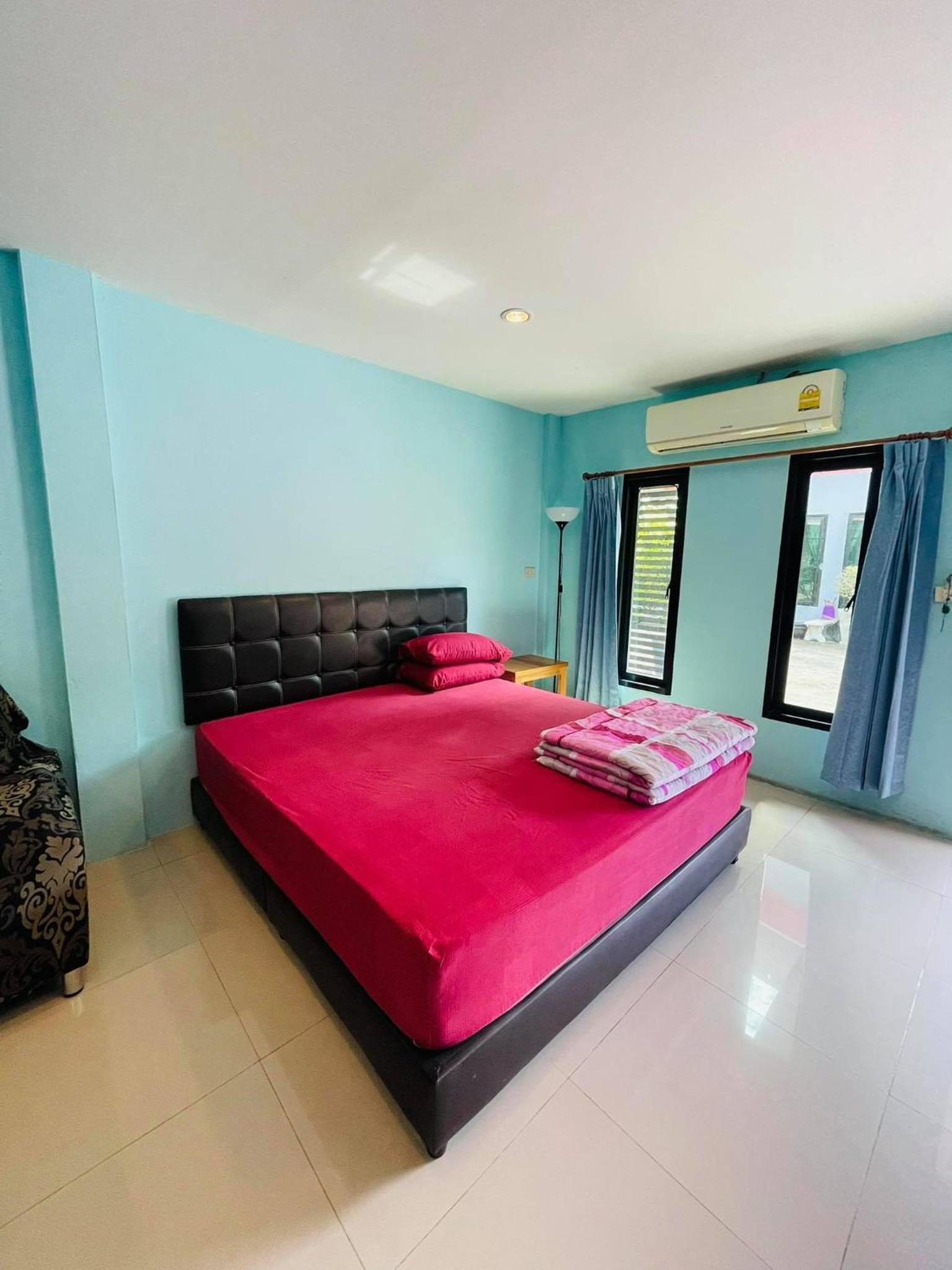 Double Room - Photo 5