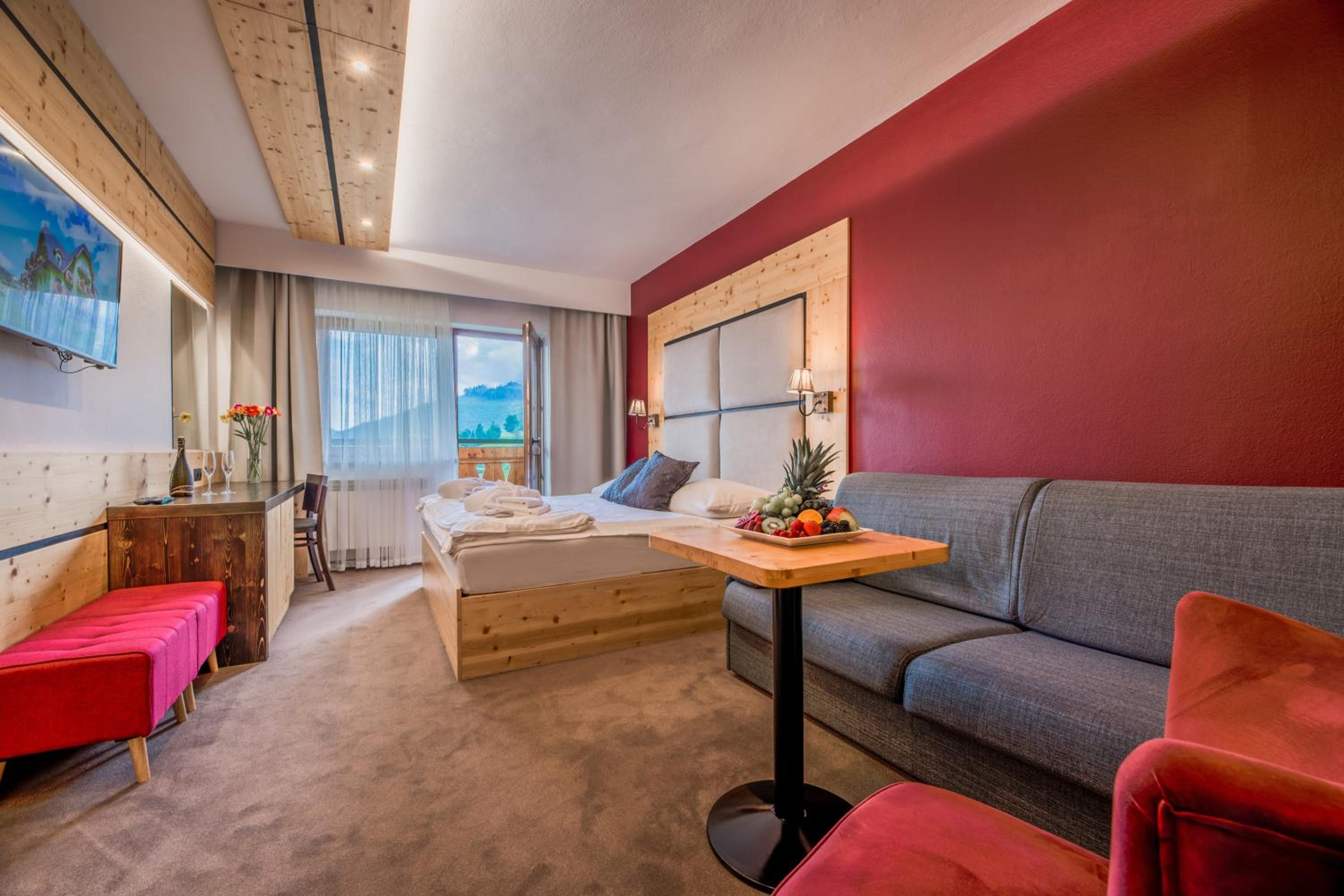 Deluxe Double Room with Balcony and Wellness - Photo 1