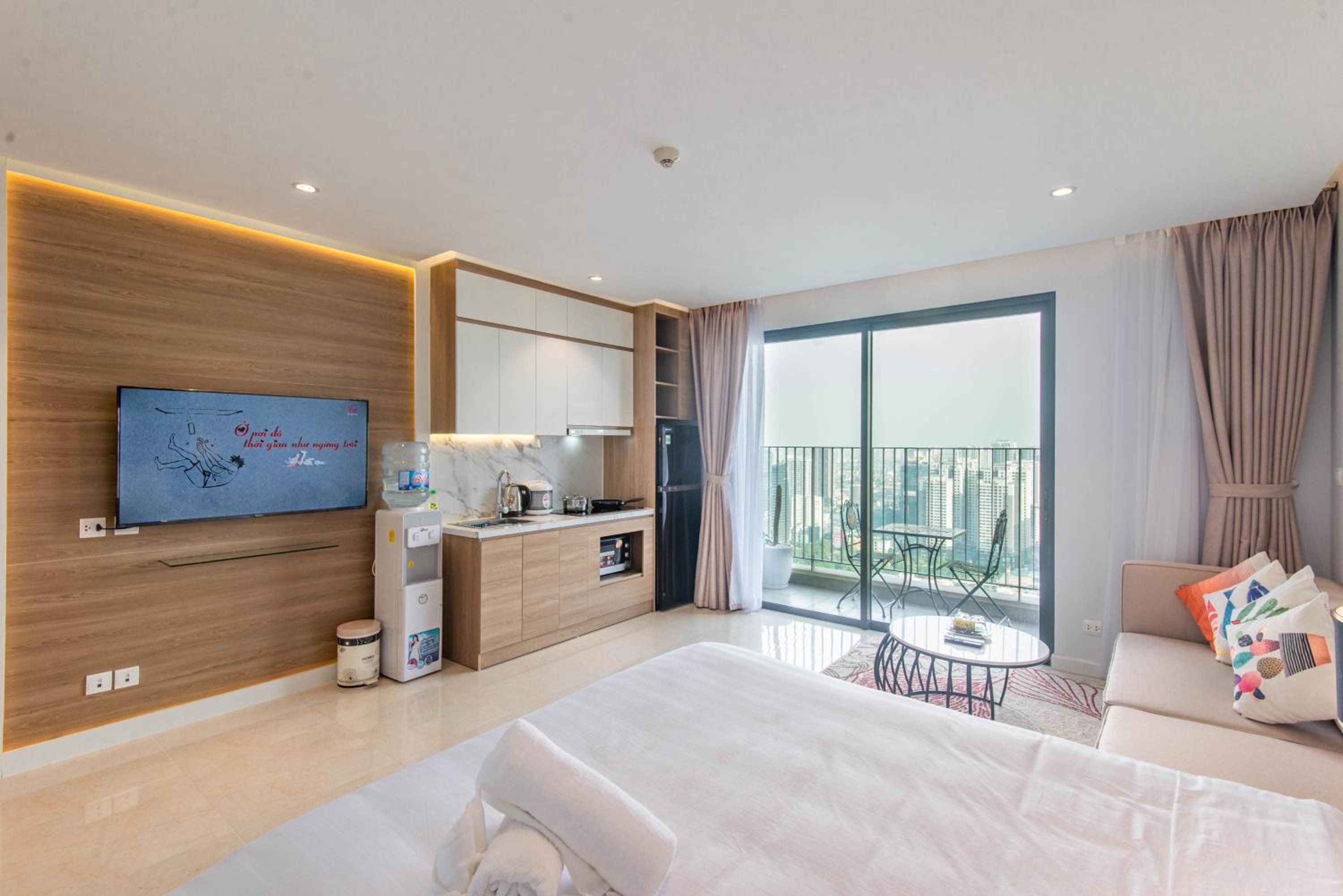 Studio Apartment