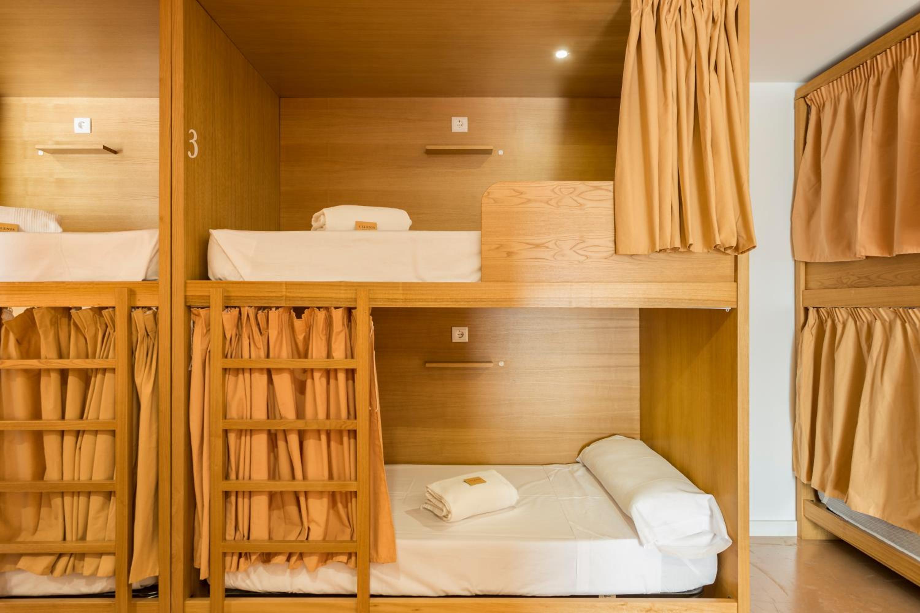Bunk Bed in Mixed Dormitory Room photo 2