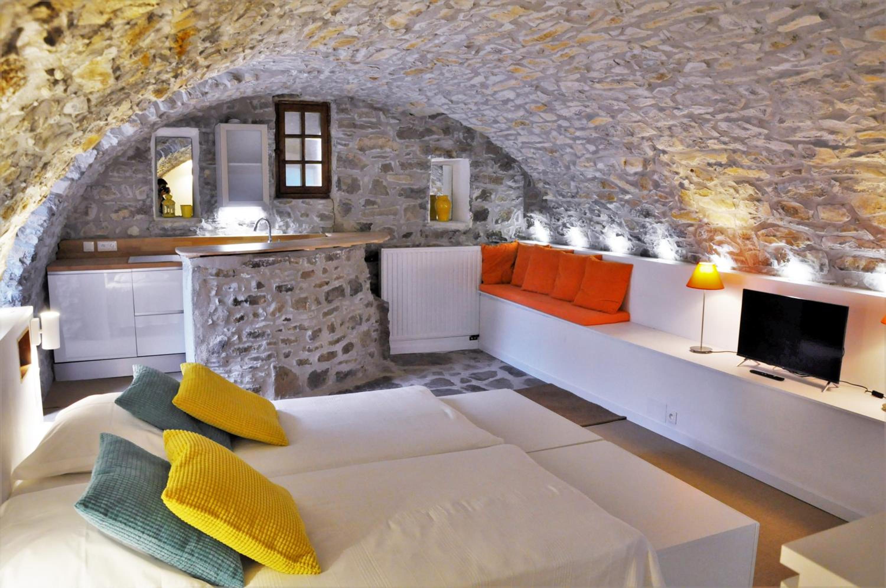 Quadruple Room with Terrace photo 2