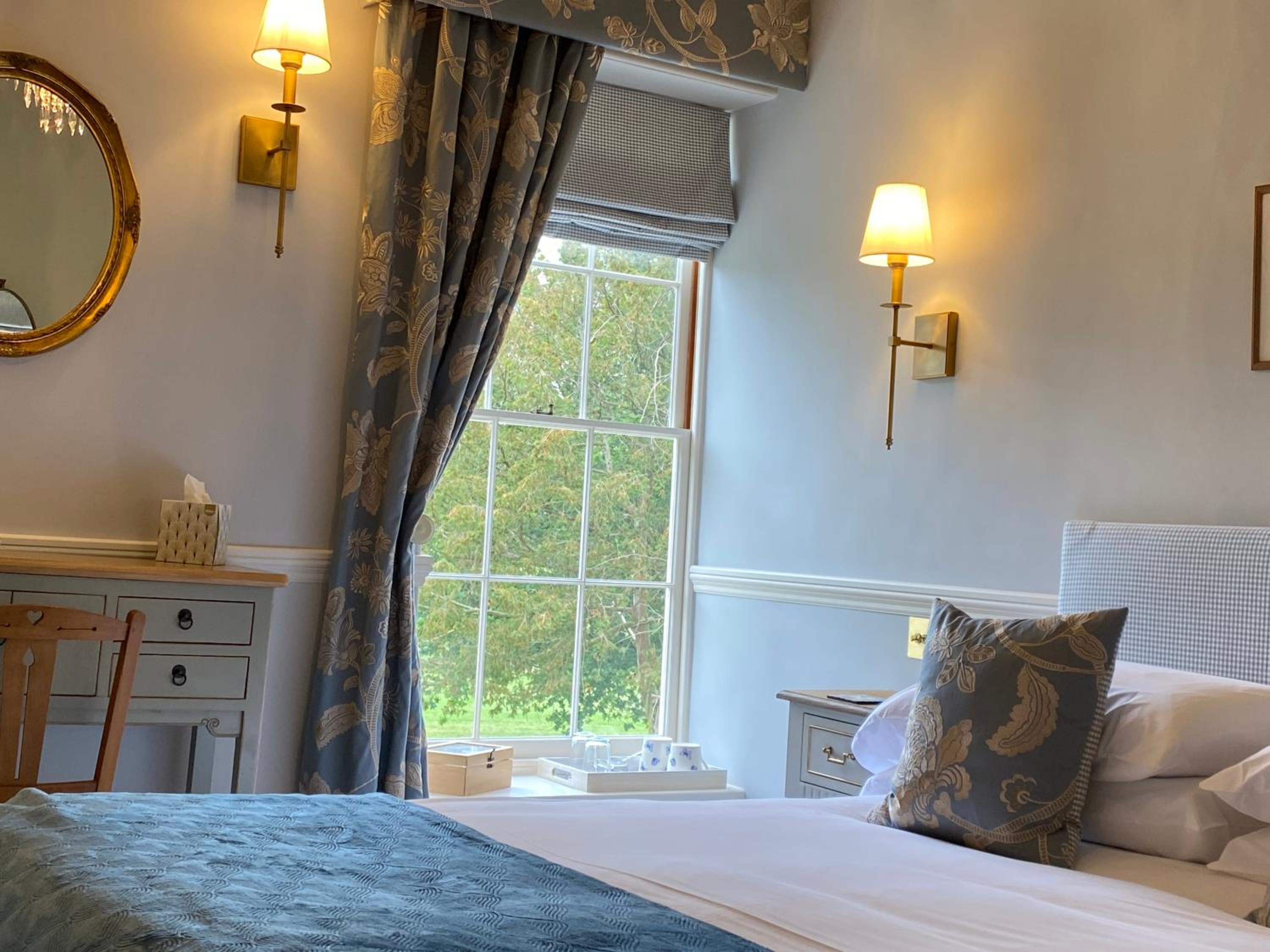 Queen Room with Garden View photo 2