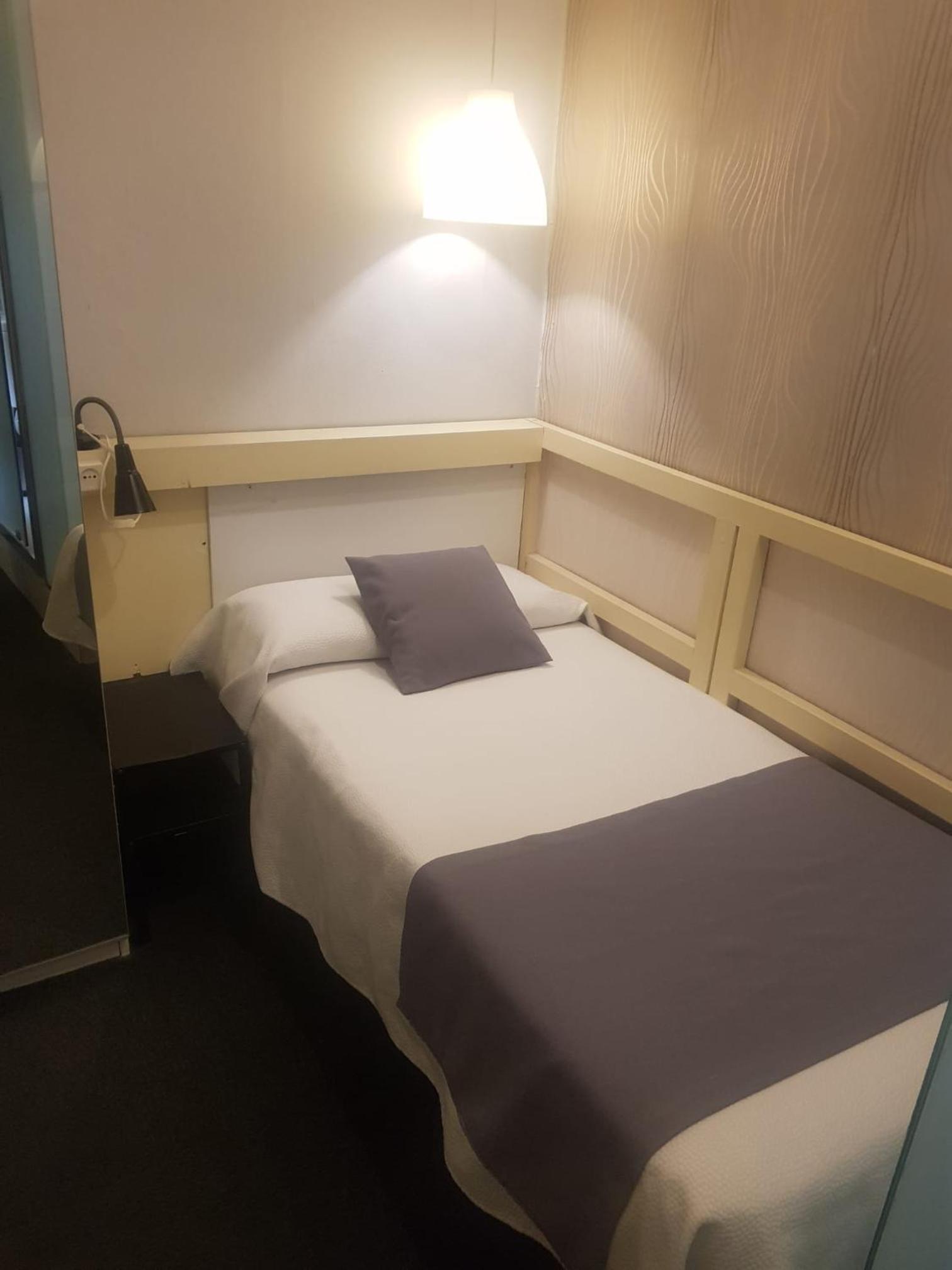 Habitación Doble con Baño Privado