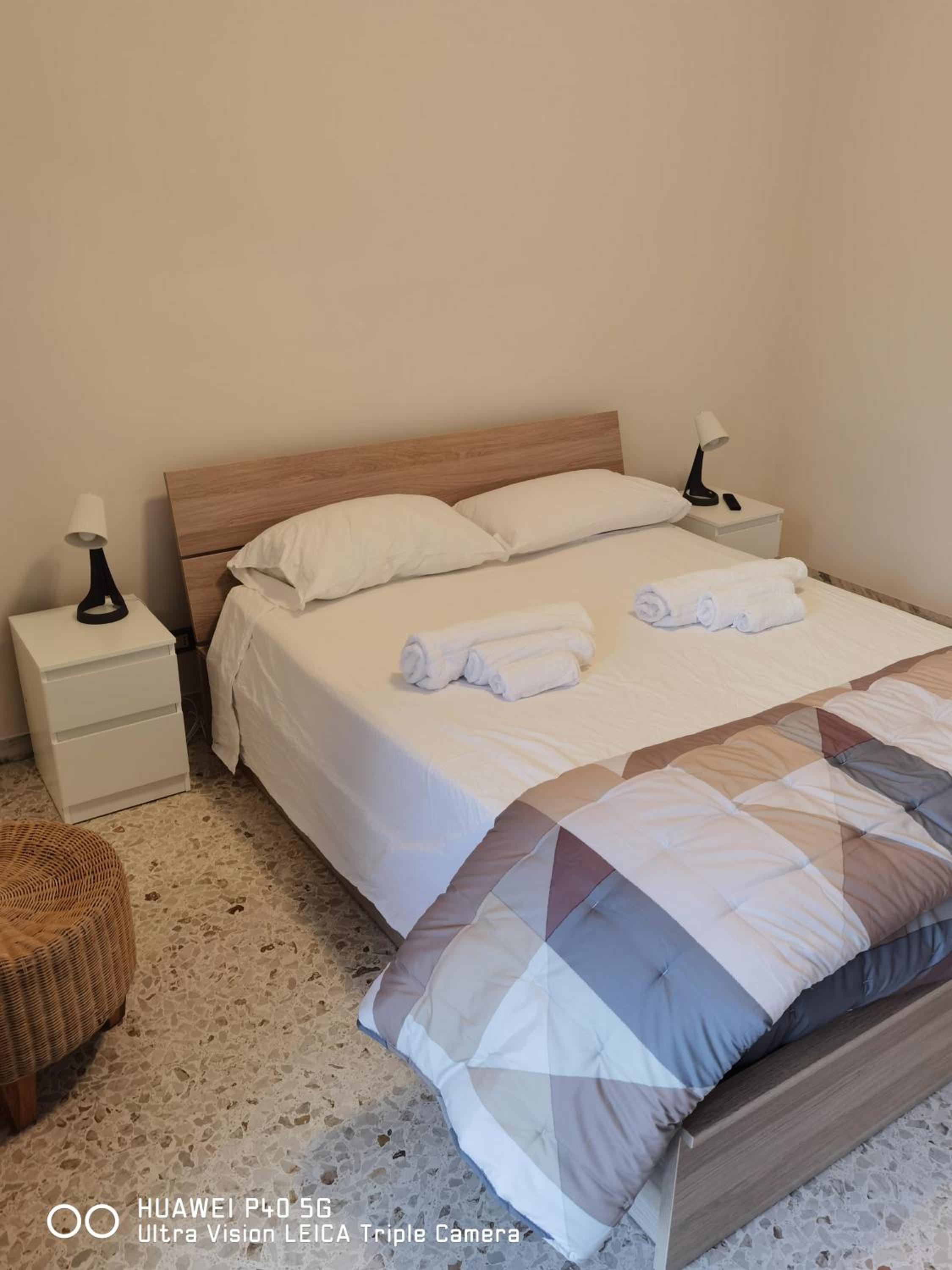 Deluxe Room (2 Adults + 1 Child)