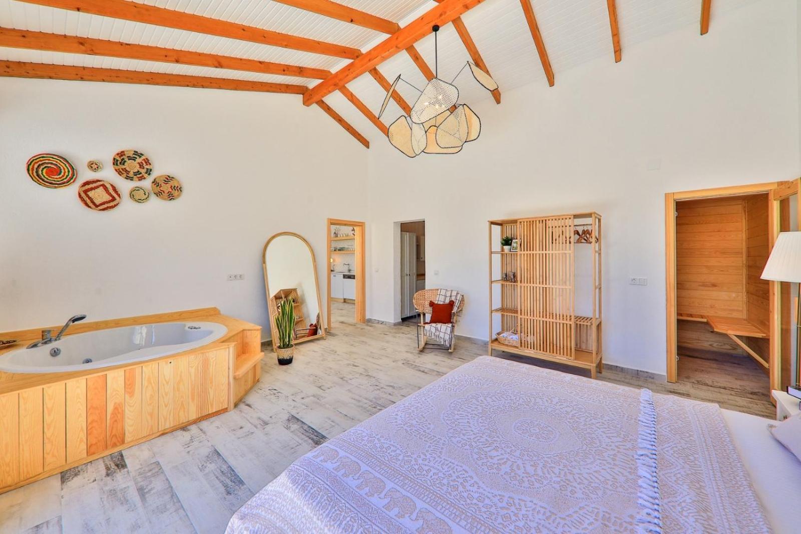 One-Bedroom House photo 3