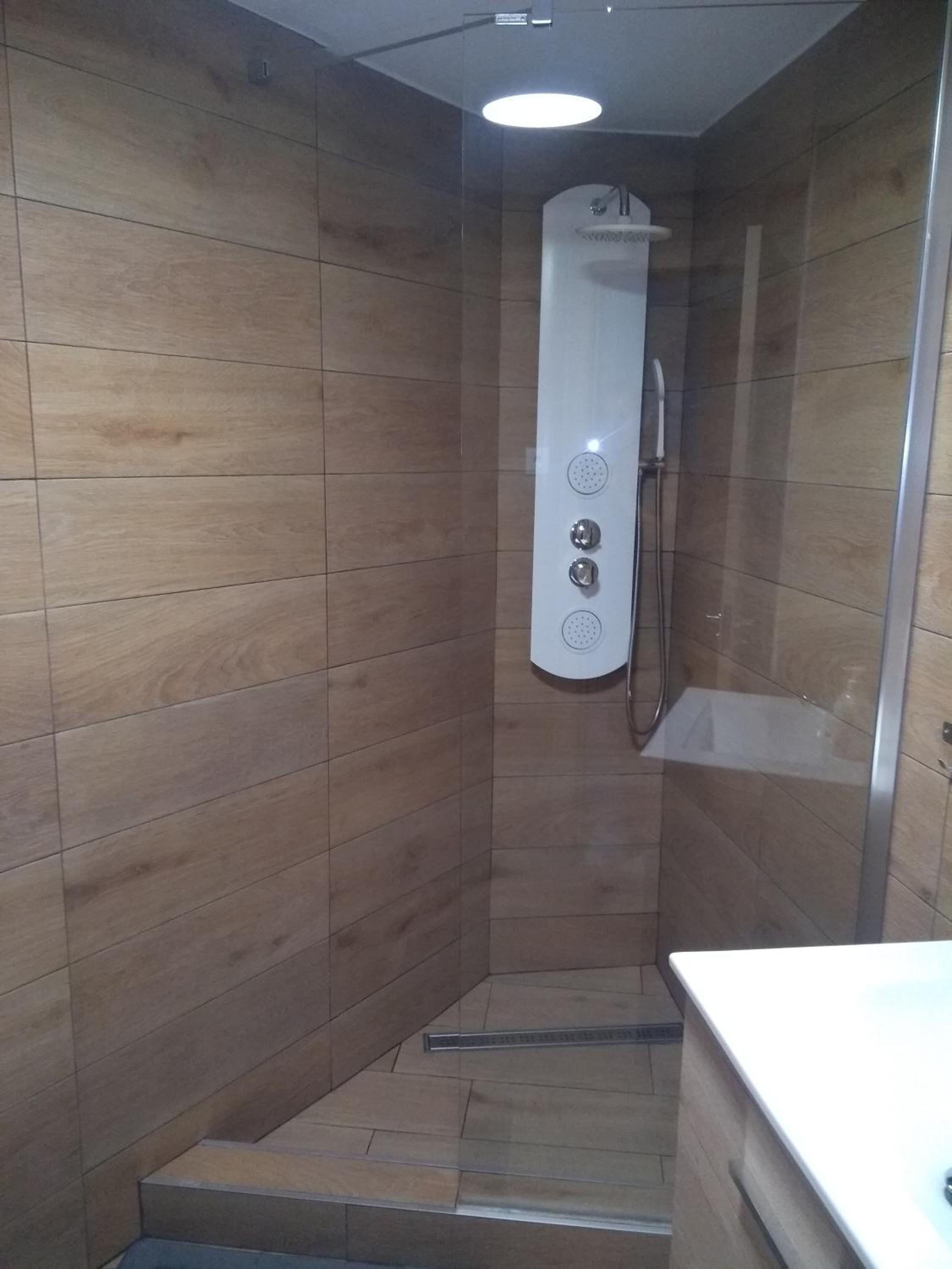 Studio Apartment - Photo 24
