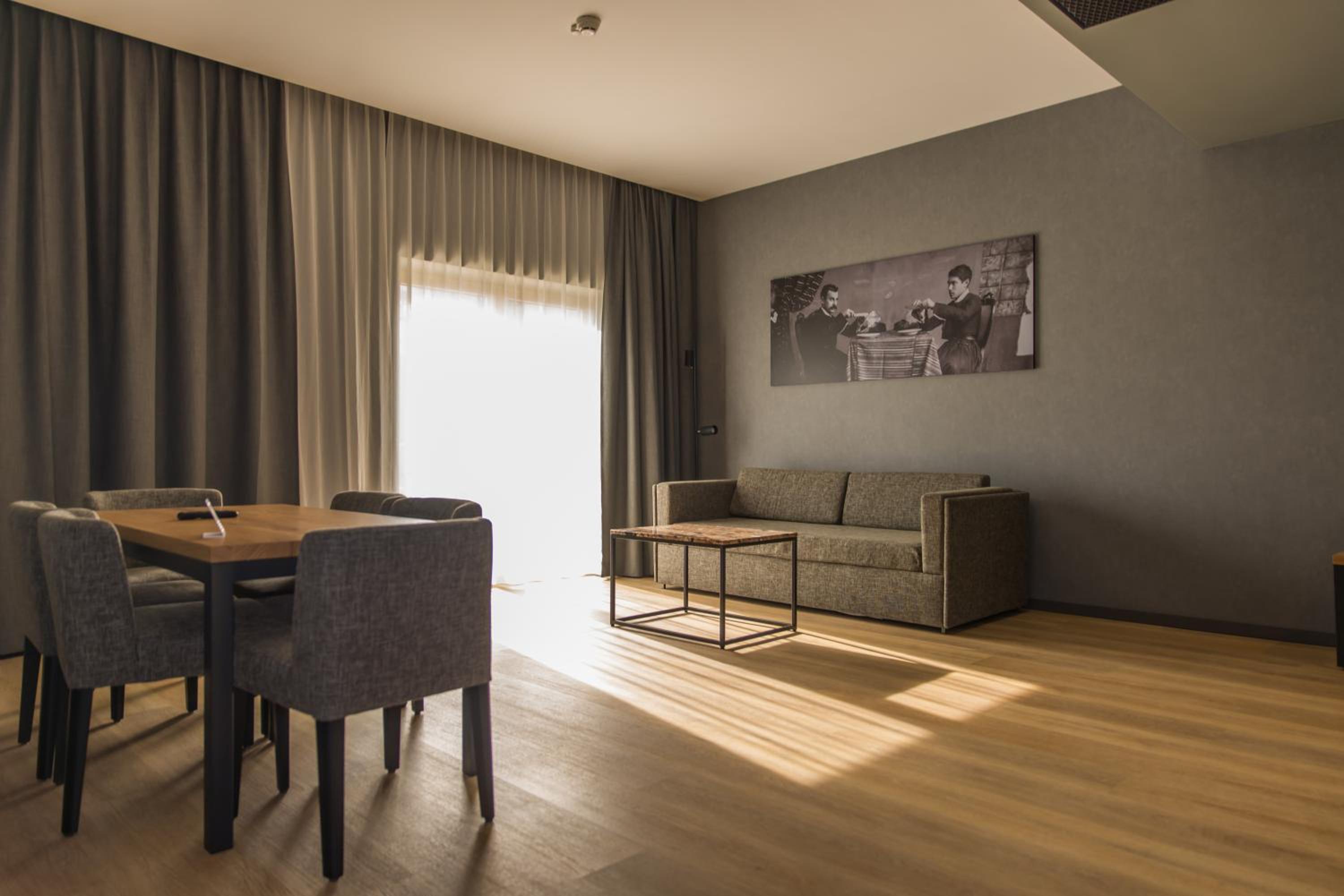 Longstay Room