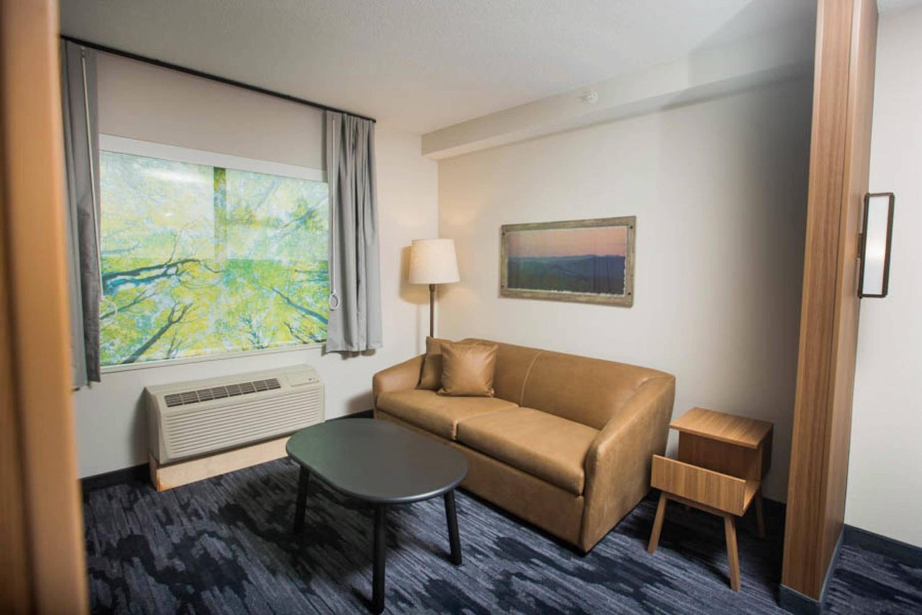 Studio with Two Queen Beds, Bathtub and Sofa Bed - Mobility Access/Hearing Accessible