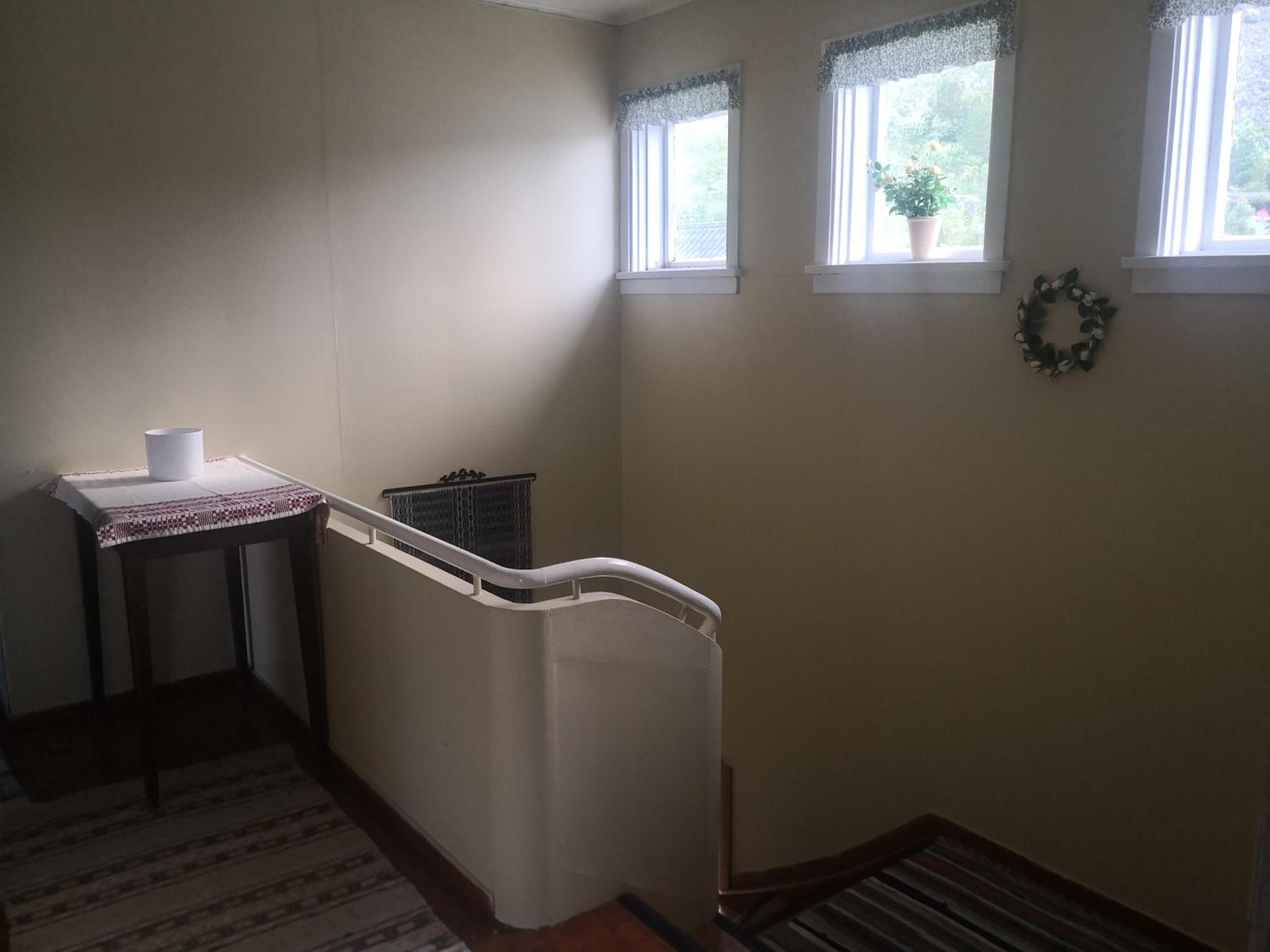 Four-Bedroom House - Photo 34