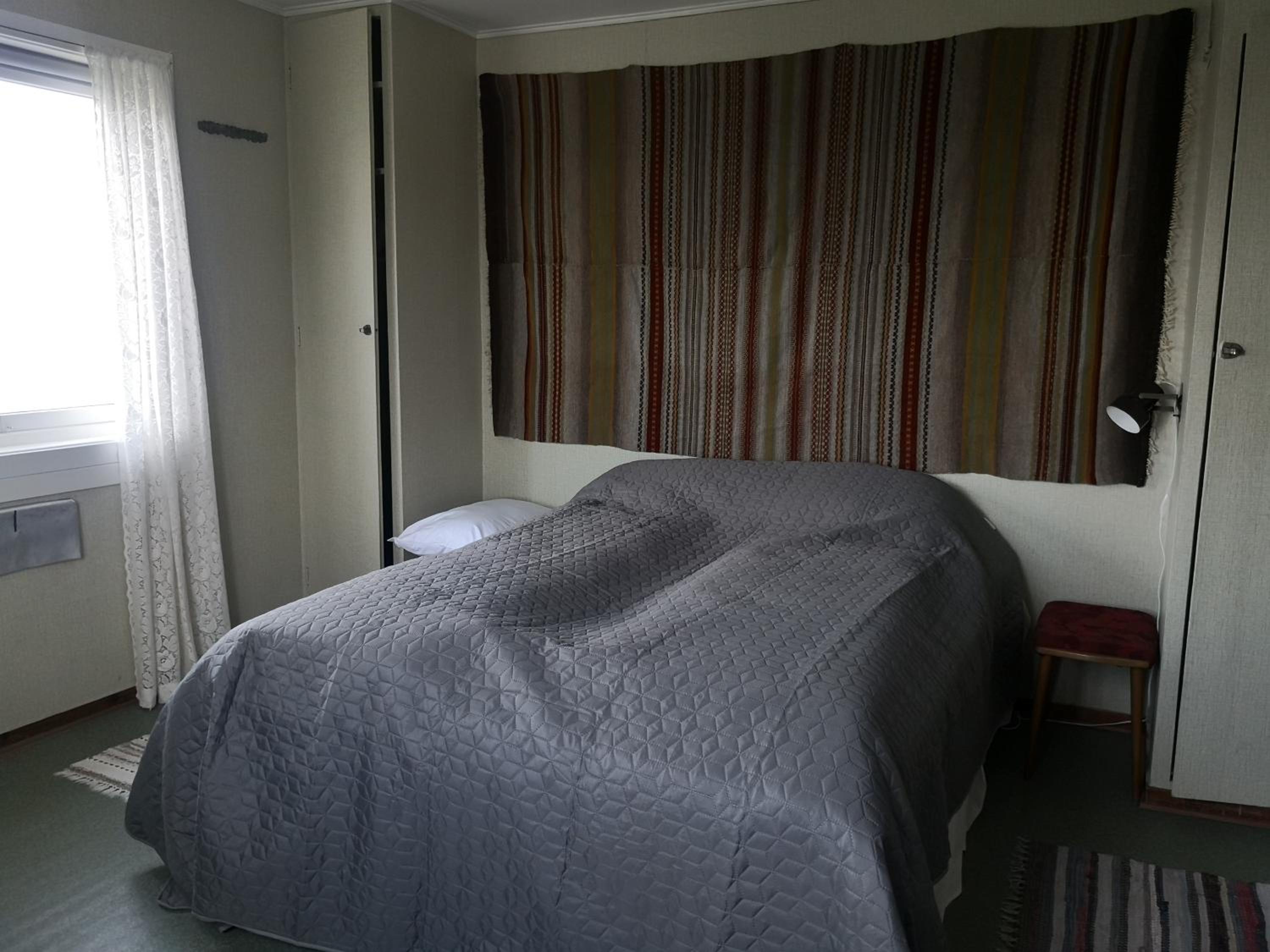 Four-Bedroom House - Photo 23
