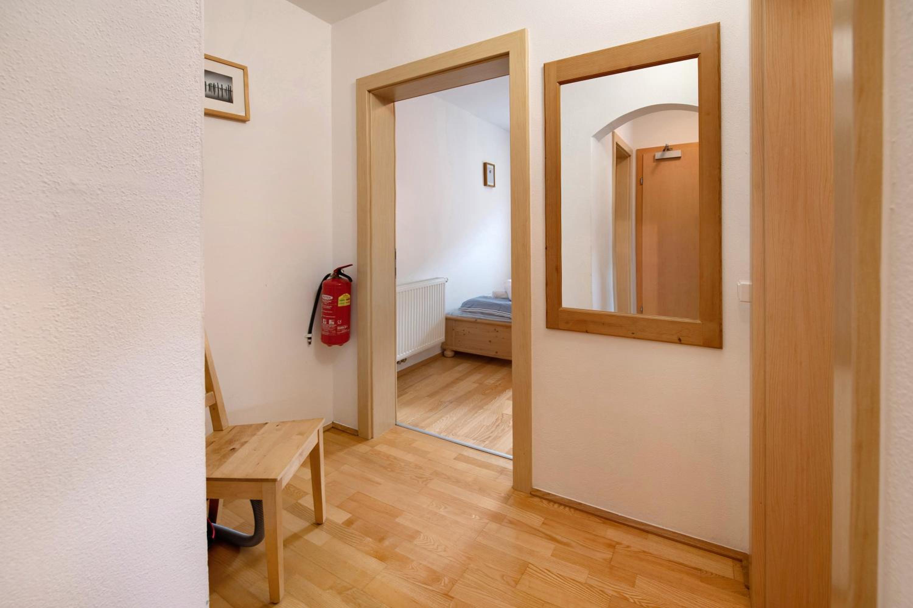 Two-Bedroom Deluxe Apartment with Garden View photo 3