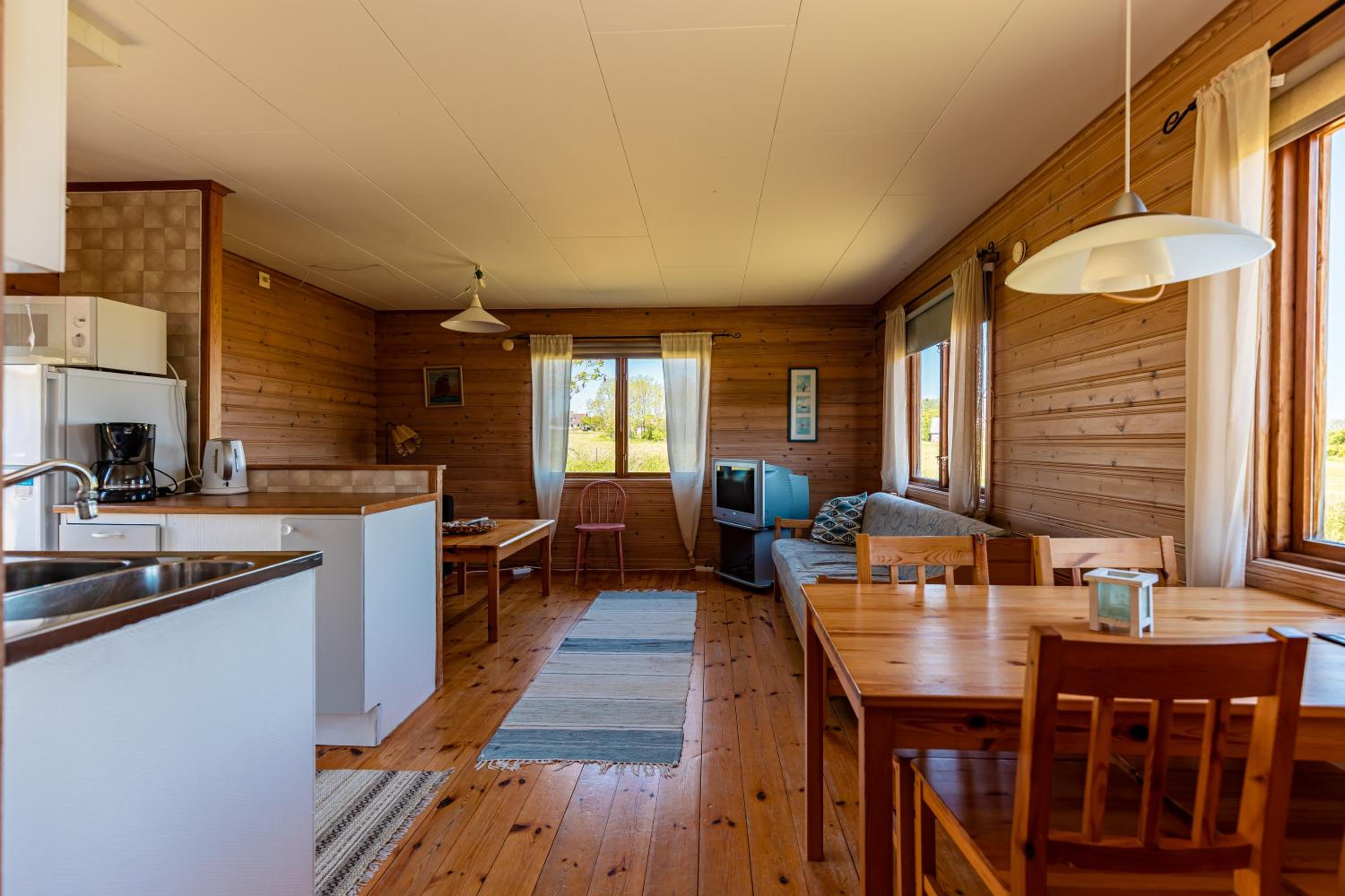 Cottage Standard (6 Adults) photo 1