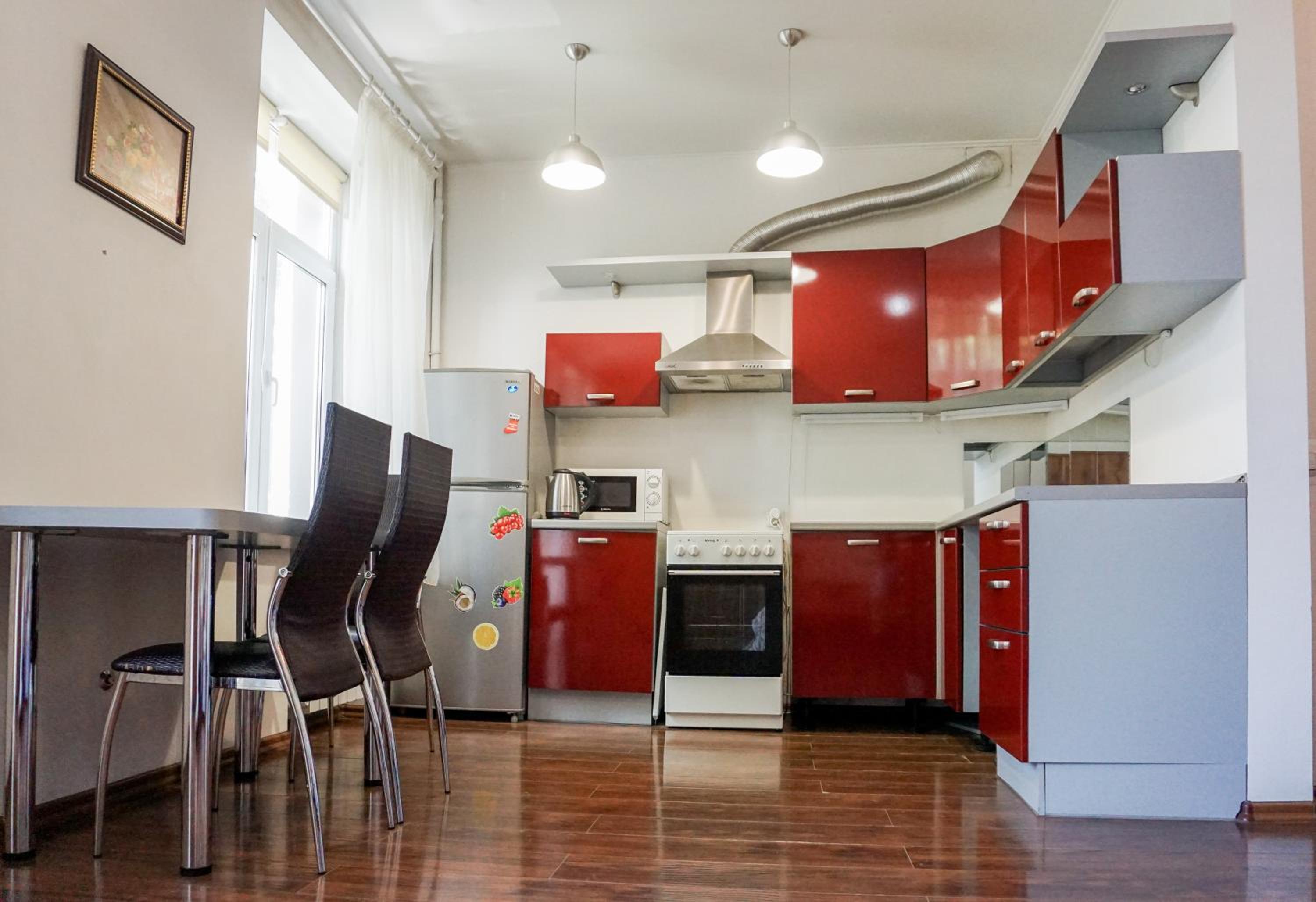 Studio Apartment with Balcony photo 2