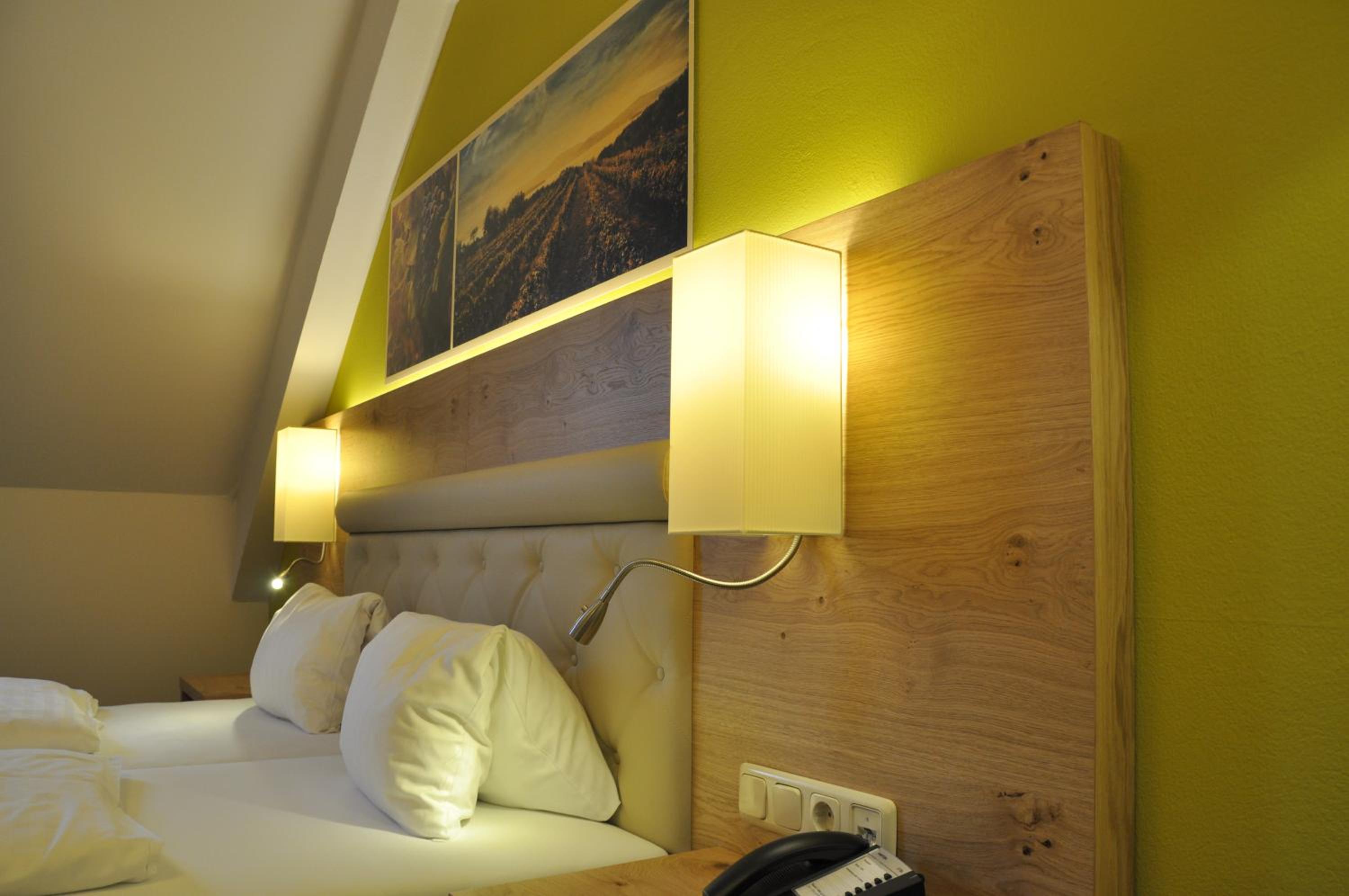 Double Room (1 Adult) - Photo 3