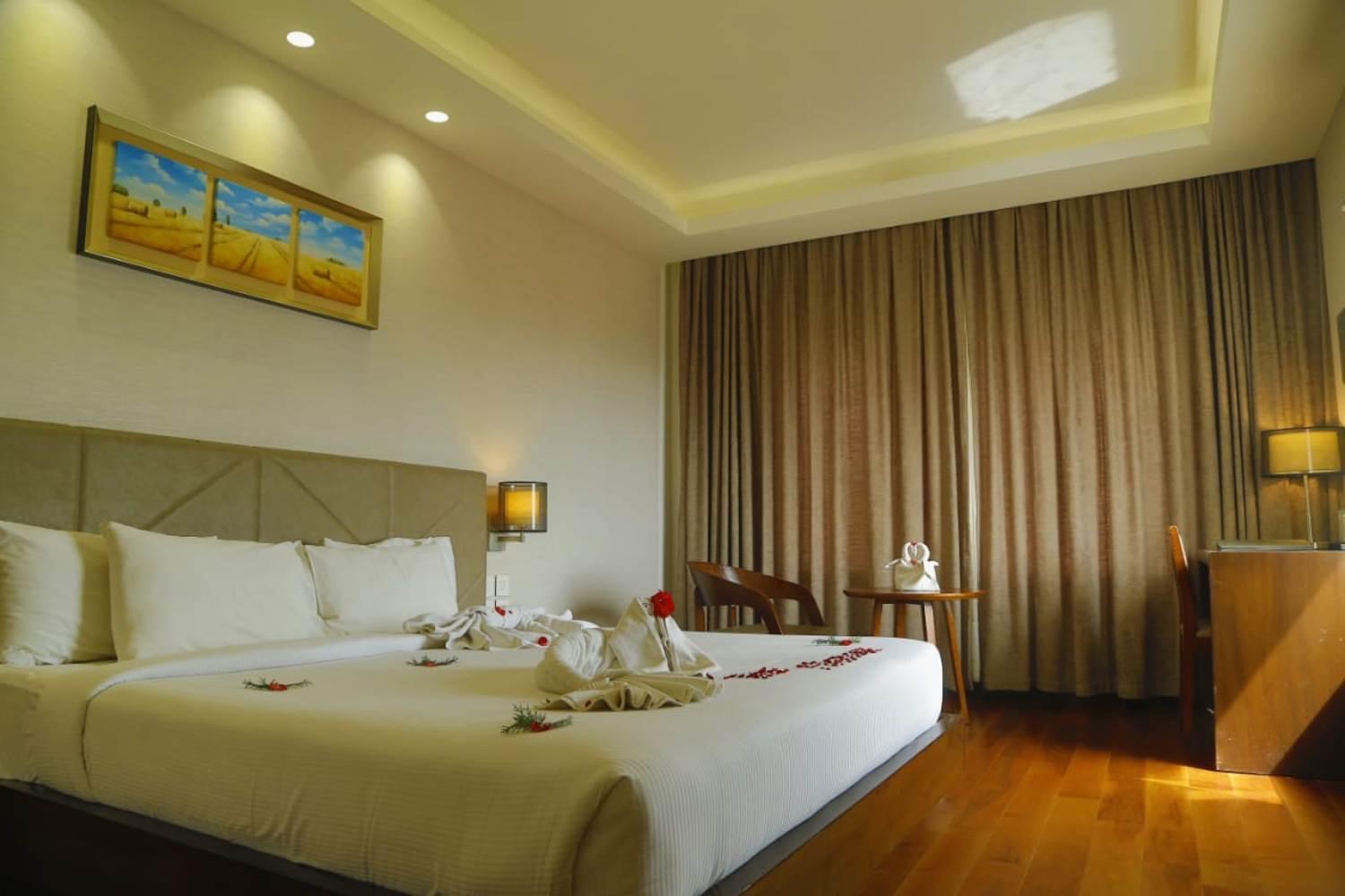 Executive Room - Photo 10