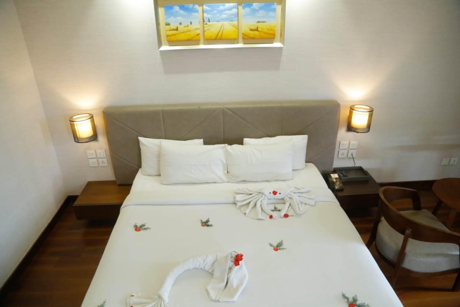 Executive Room - Photo 12