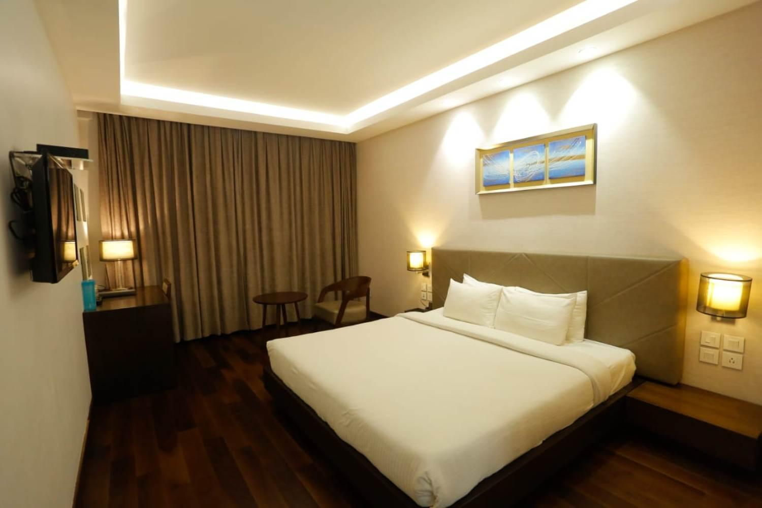 Executive Room - Photo 8