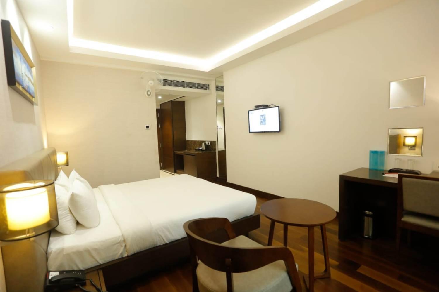 Executive Room - Photo 14