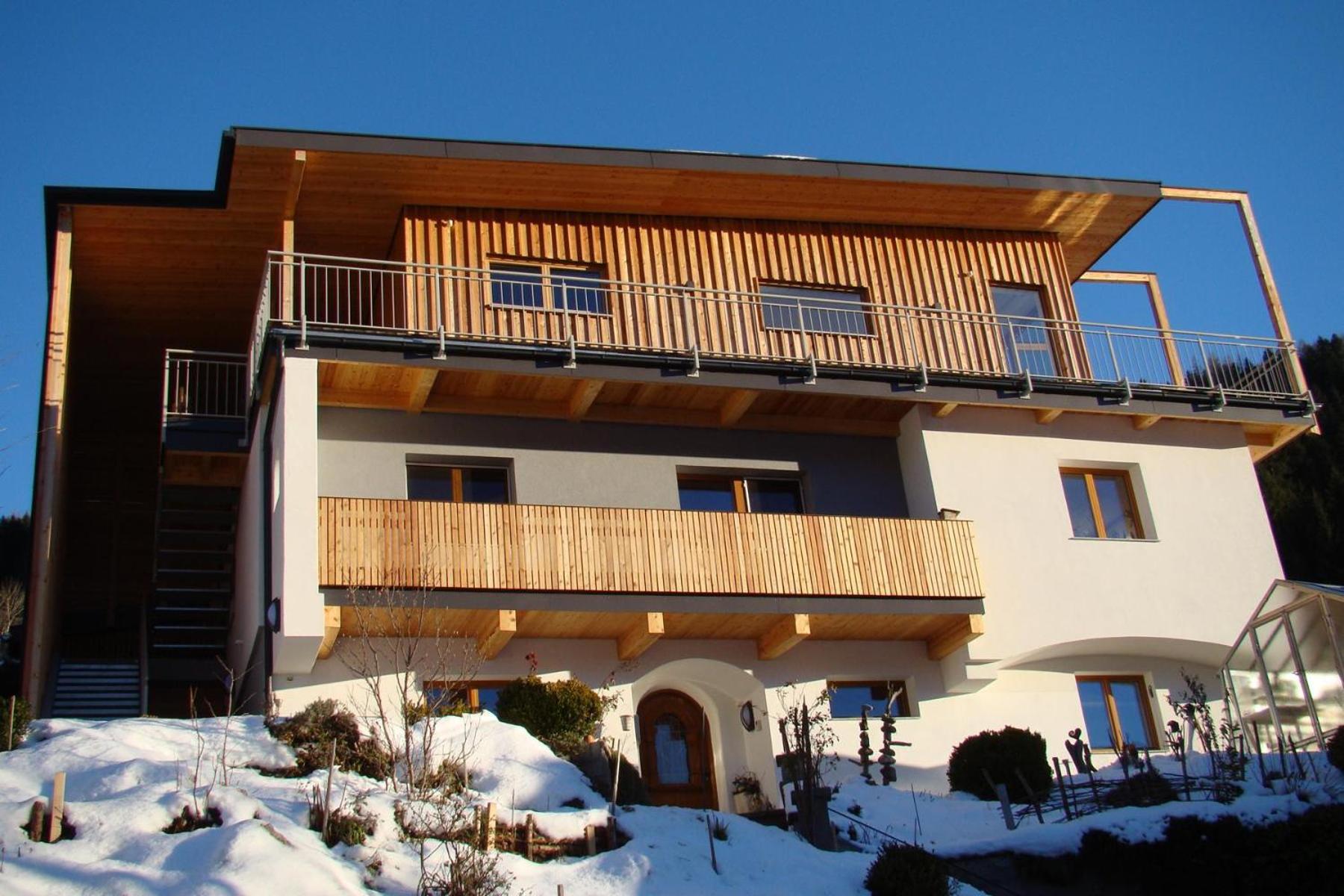 One-Bedroom Apartment with Garden View photo 2