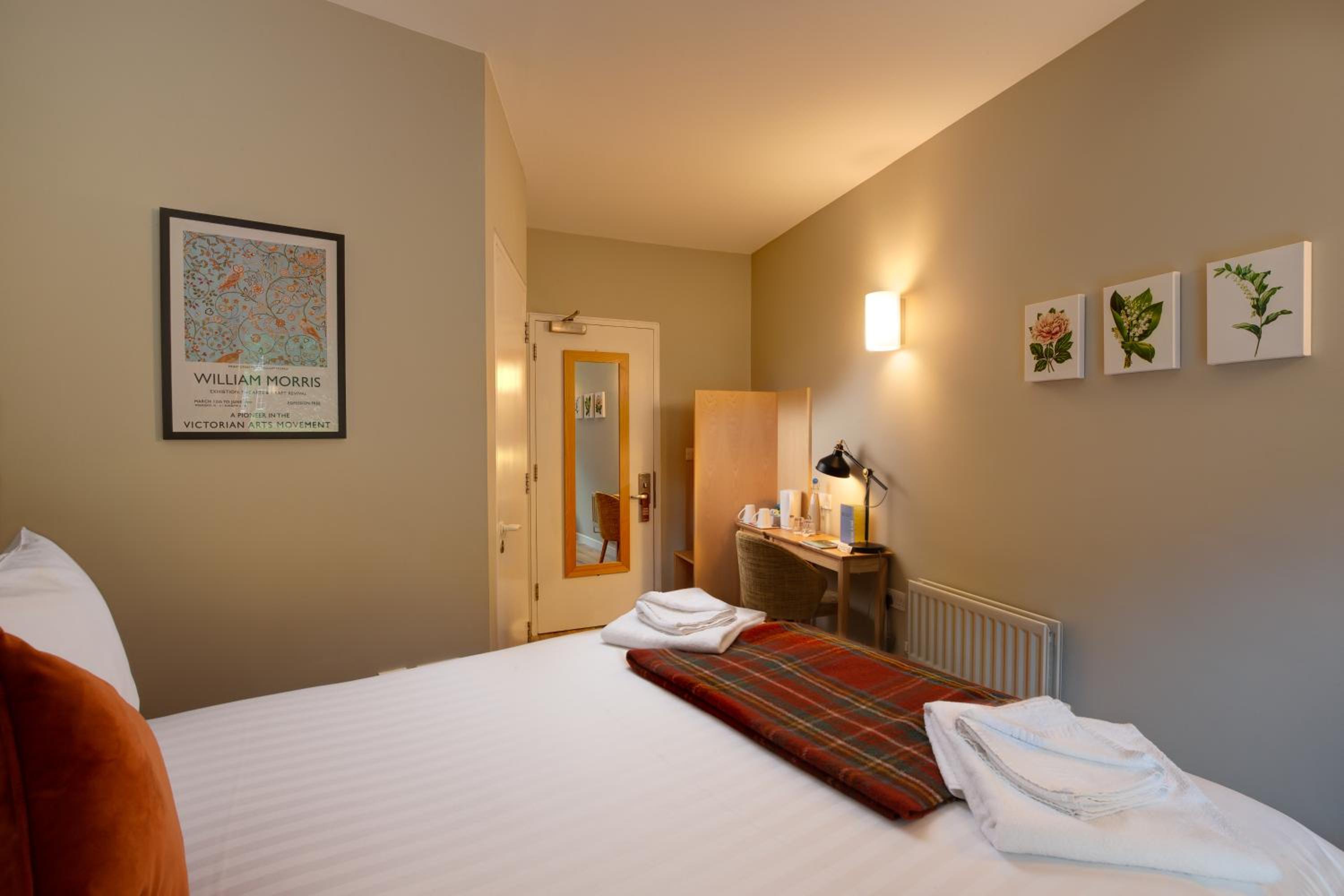 Superior King Room