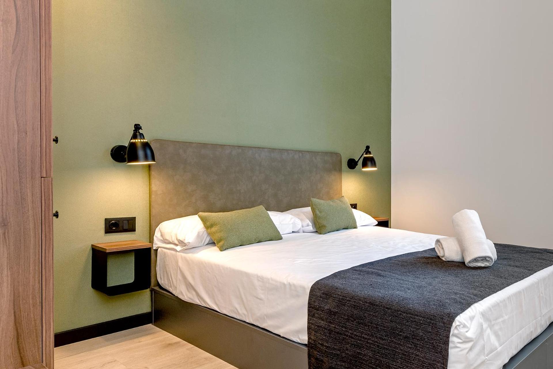 Double Room - Photo 5