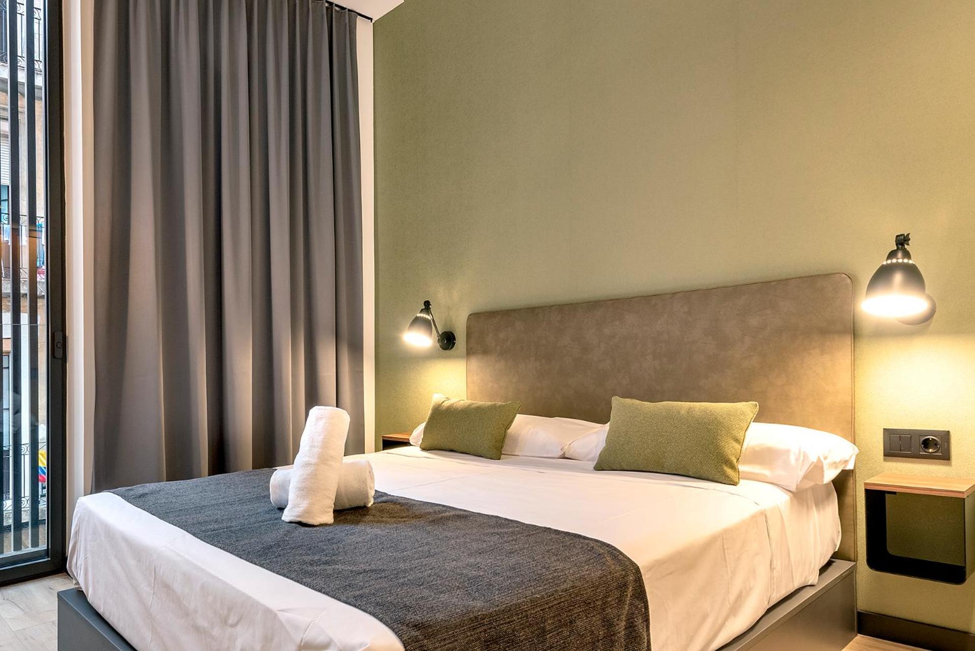 Double Room - Photo 8