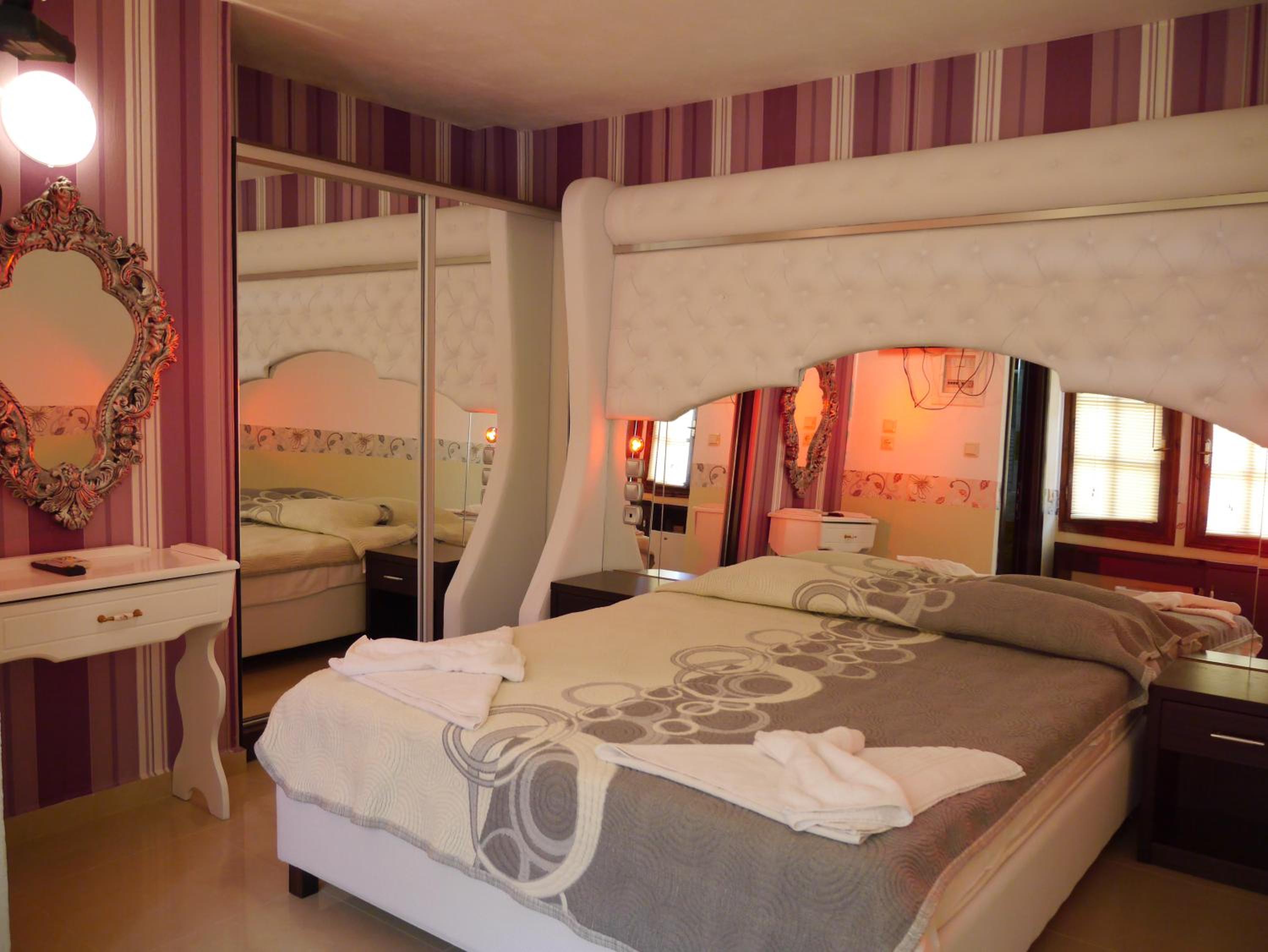 Standard Room with Garden View photo 1