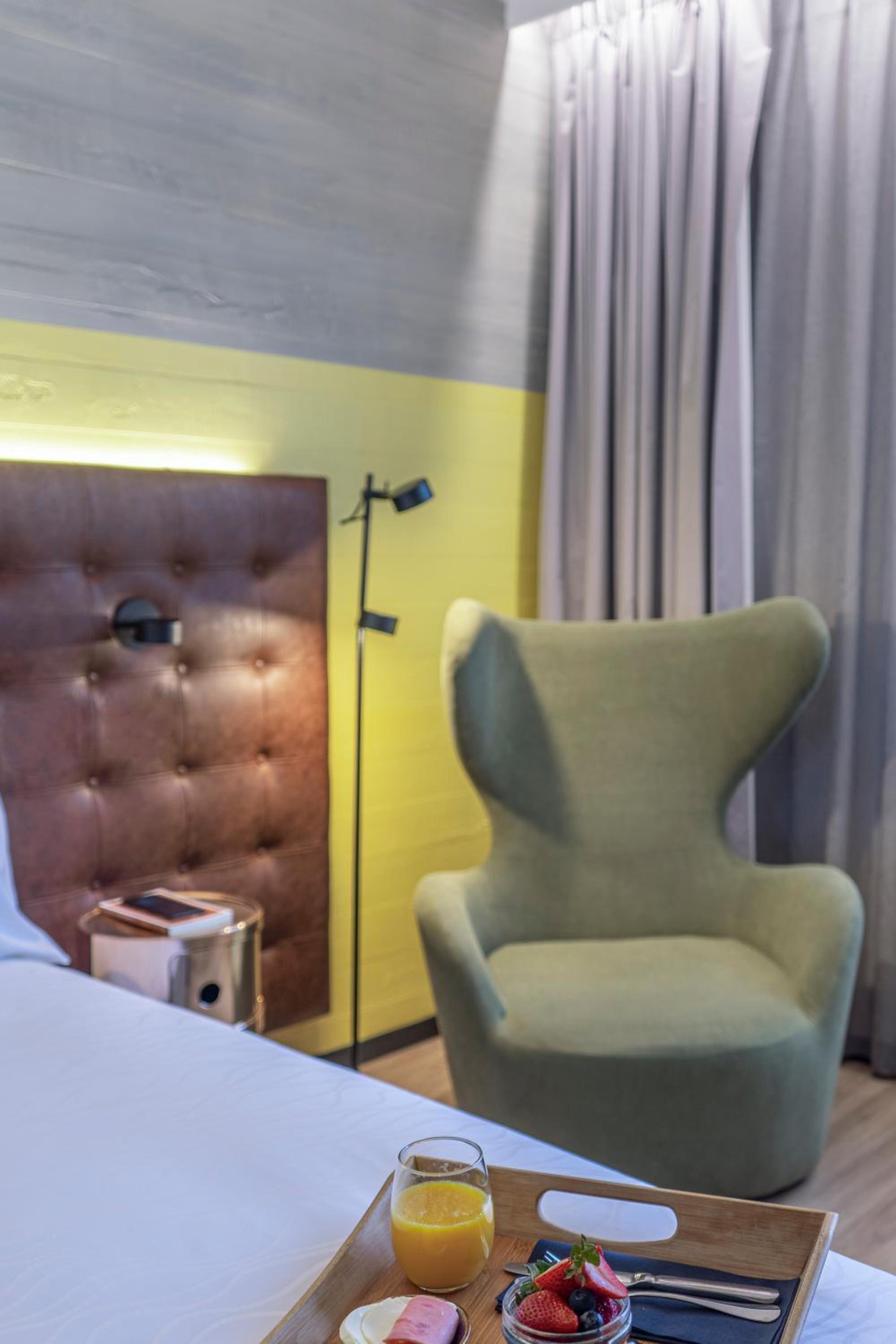 Superior King Room - Photo 6