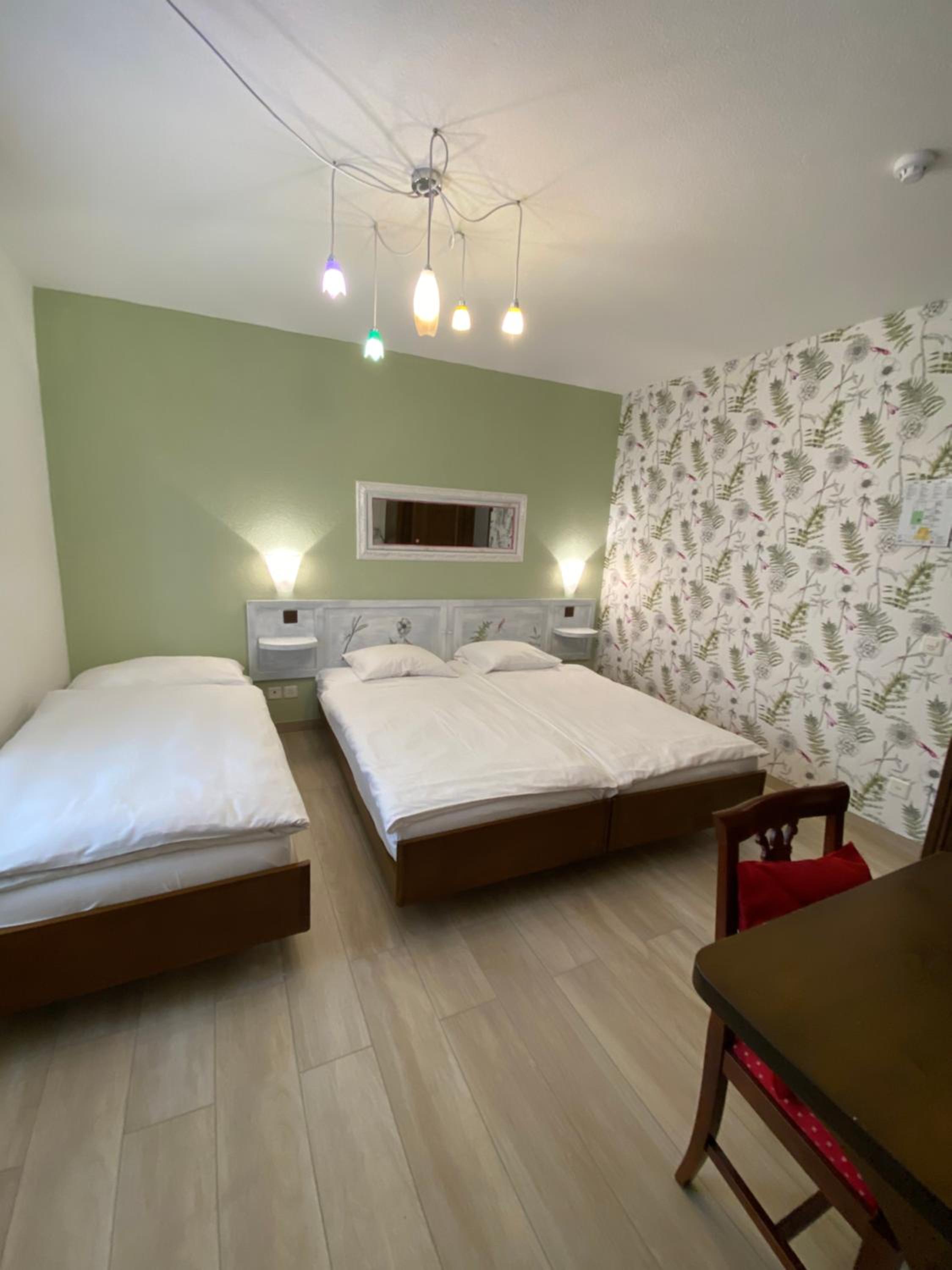 Economy Triple Room