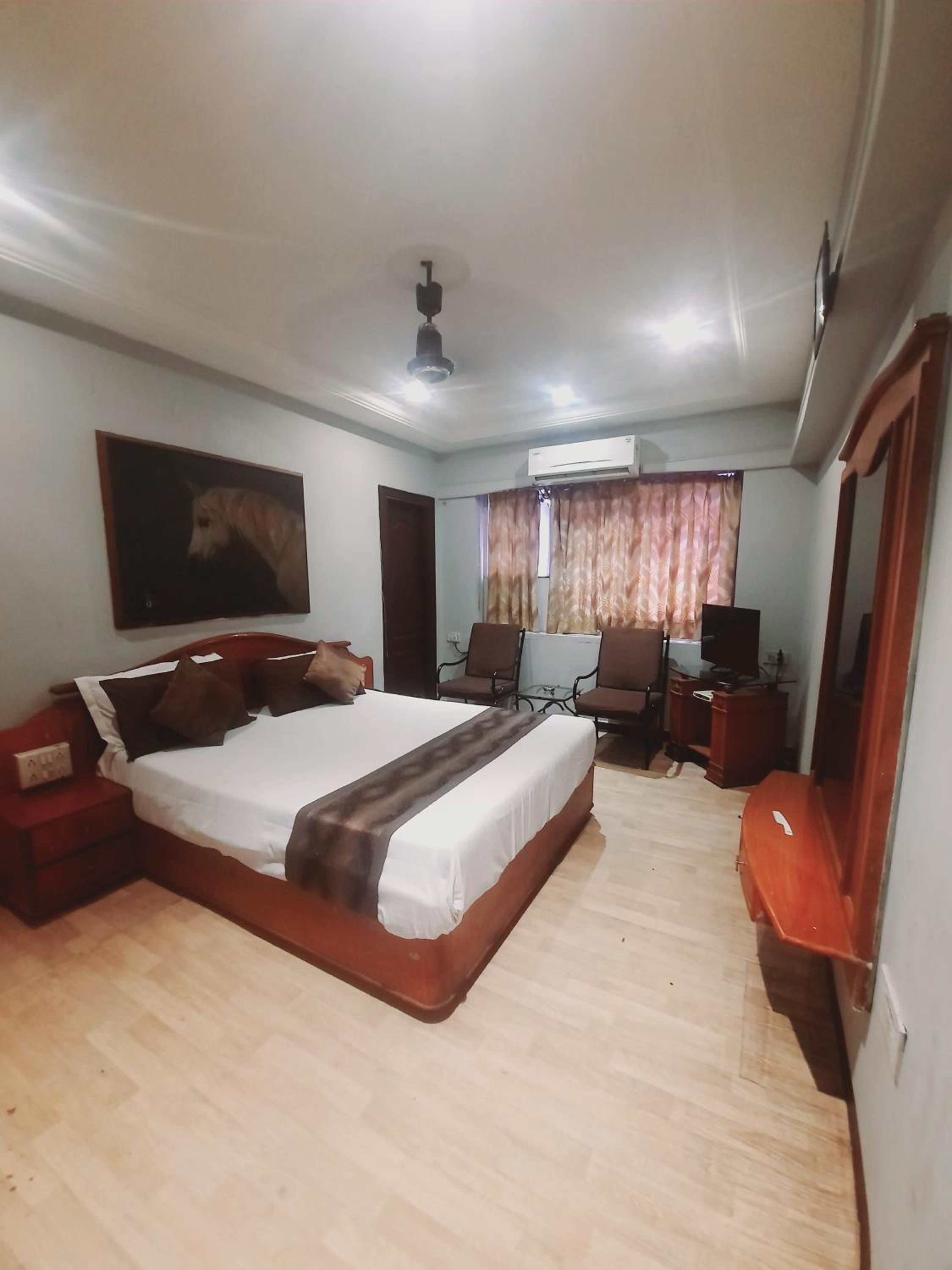 Standard Double Room with Fan photo 1