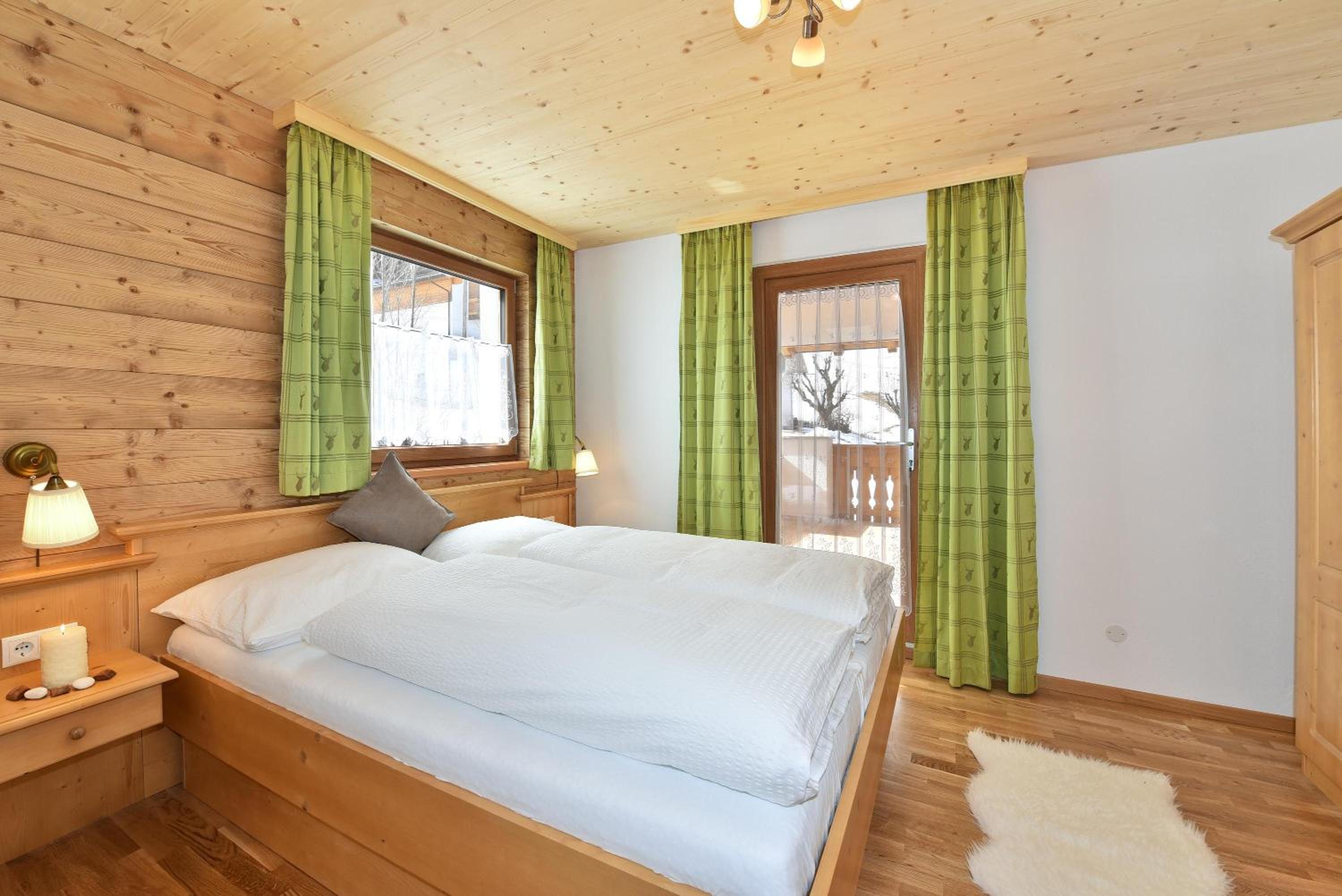 Superior One-Bedroom Apartment with Balcony
