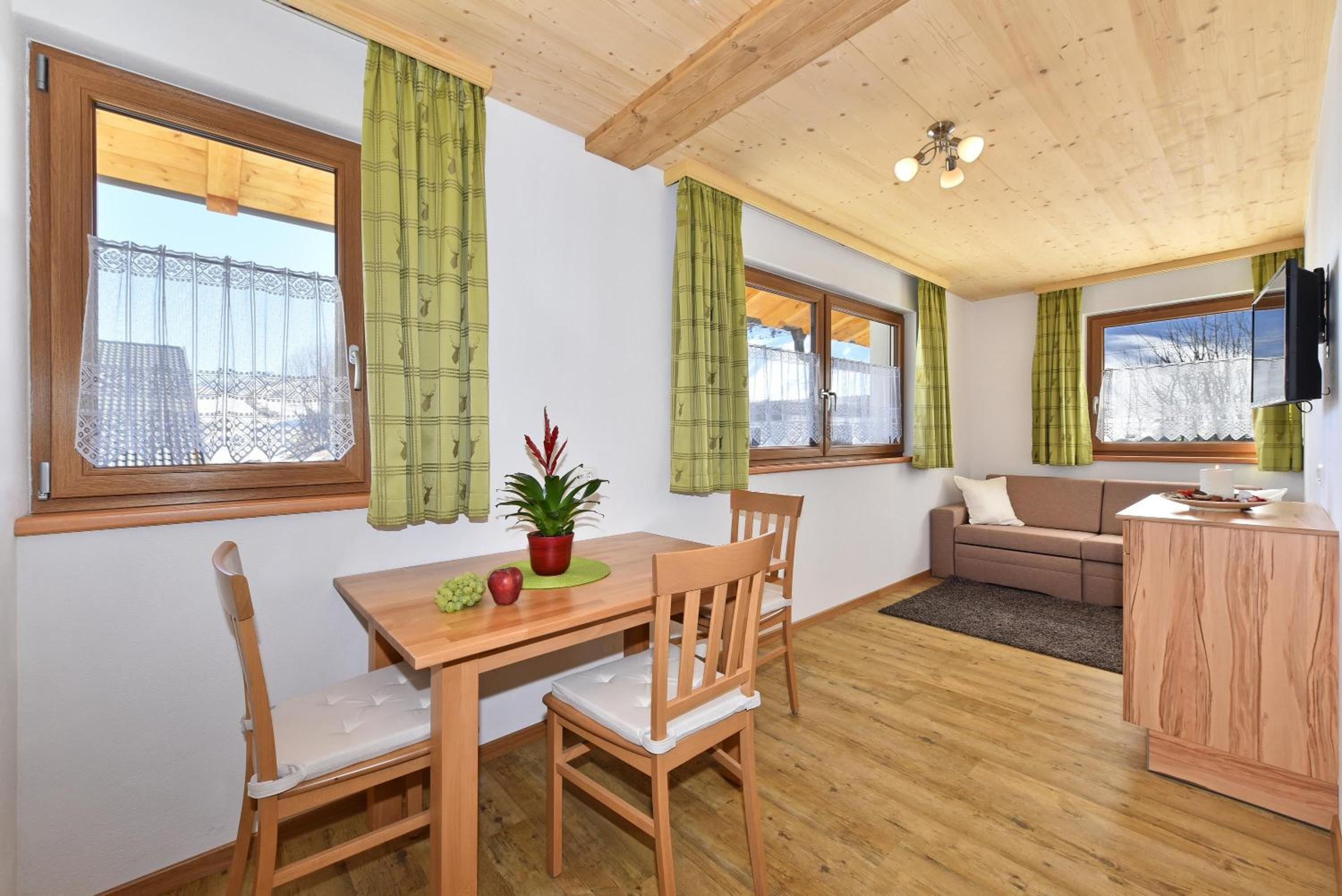 One-Bedroom Apartment with Garden View photo 1