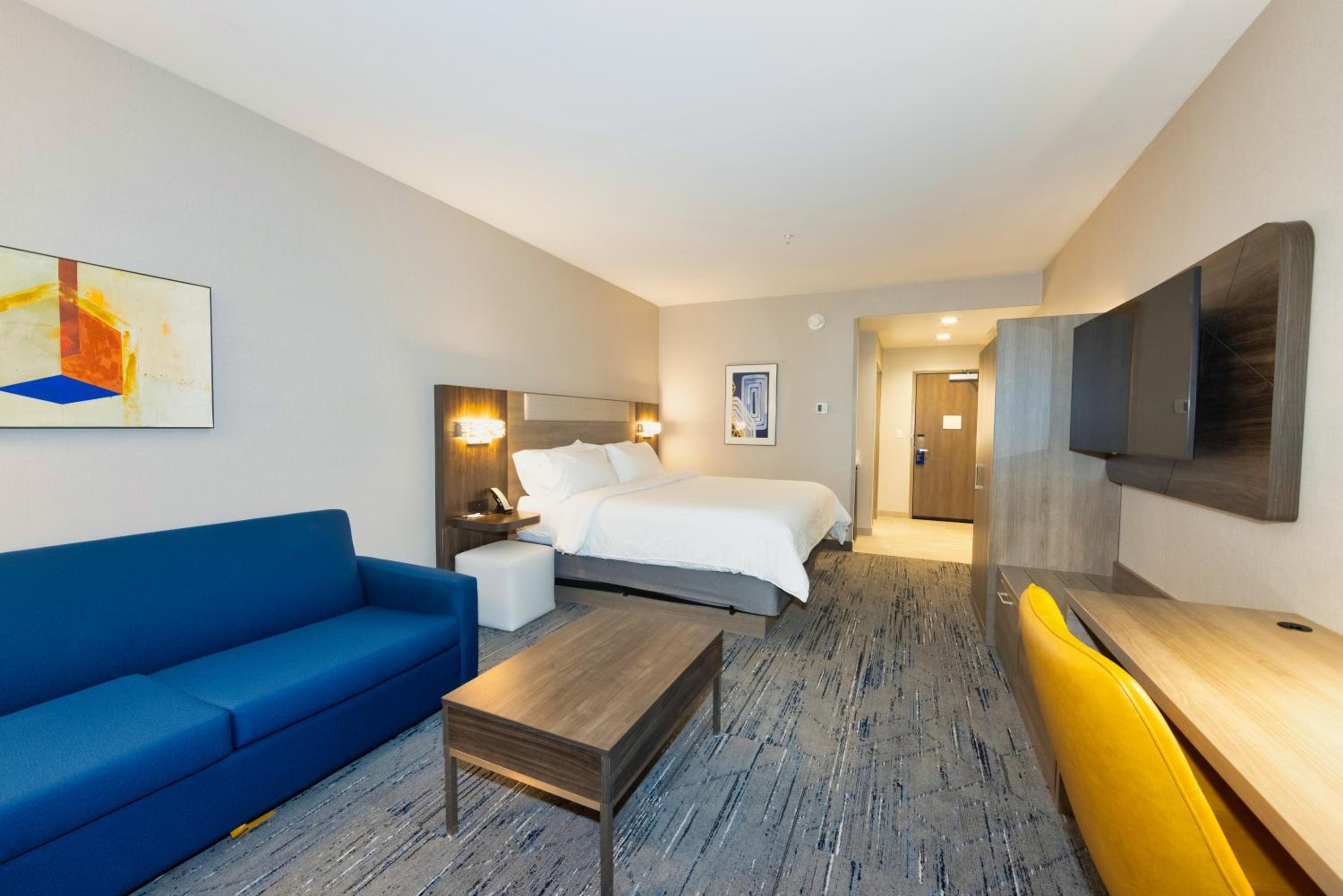 King Suite - Communication Accessible photo 1