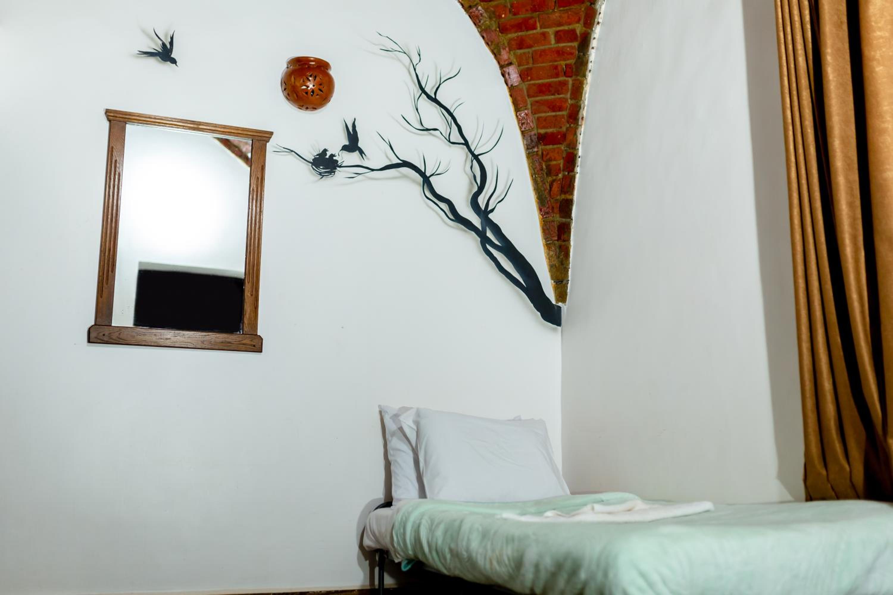 Deluxe Double or Twin Room with Sea View - Photo 10