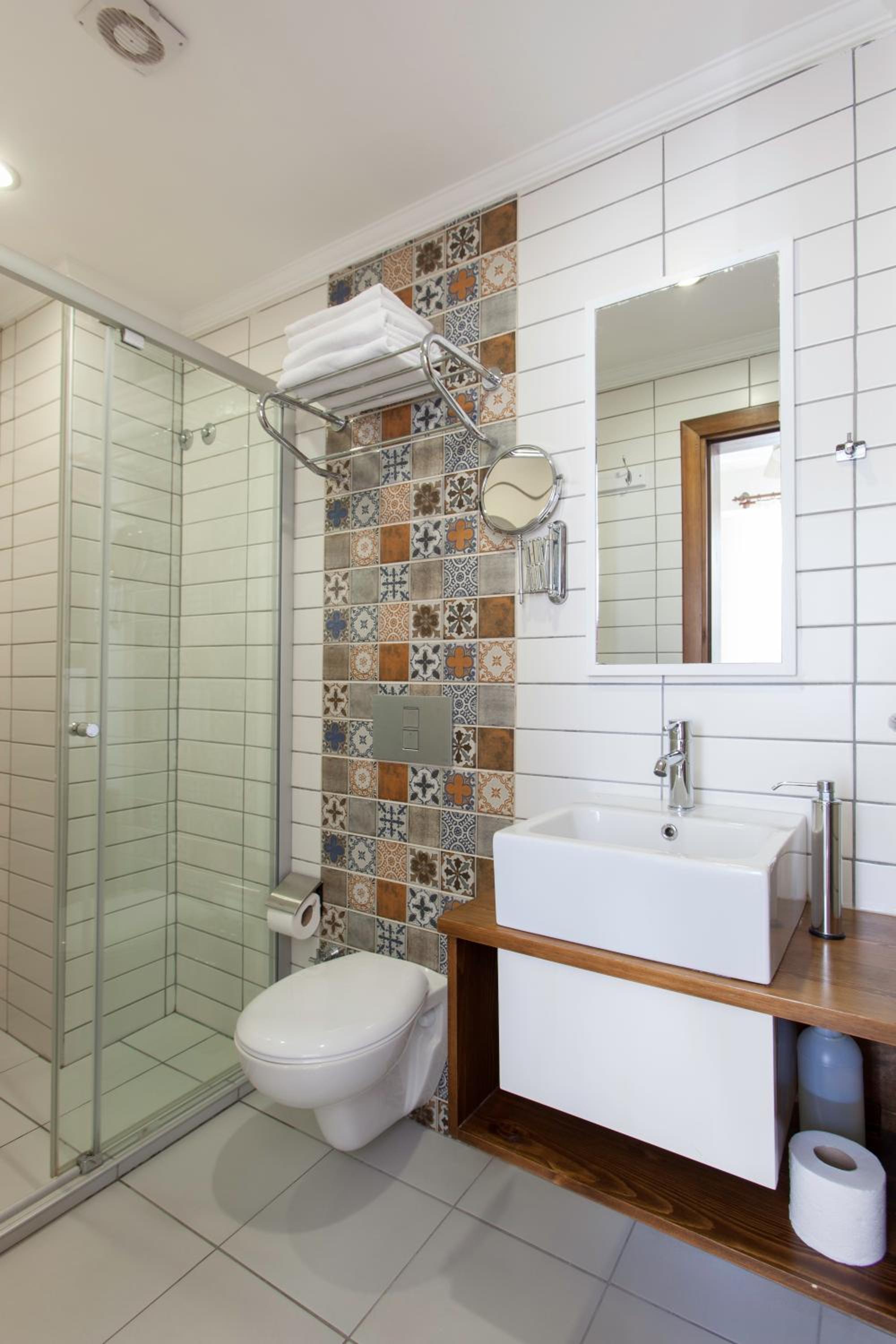 Double or Twin Room with Garden View - Photo 6